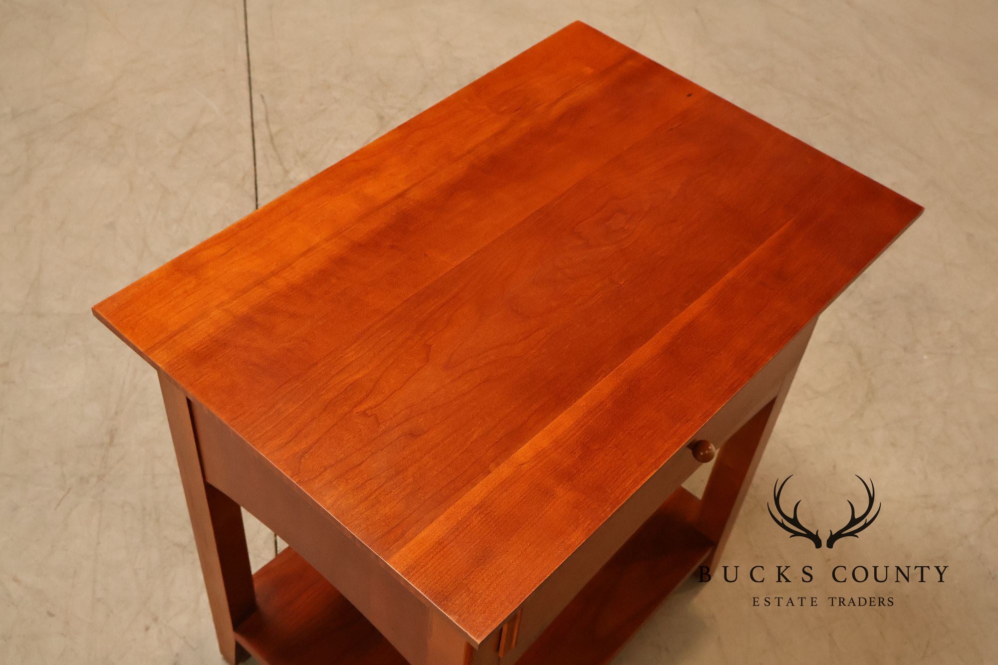 Thomasville 'Impressions' Mission Style Pair of Cherry Nightstands