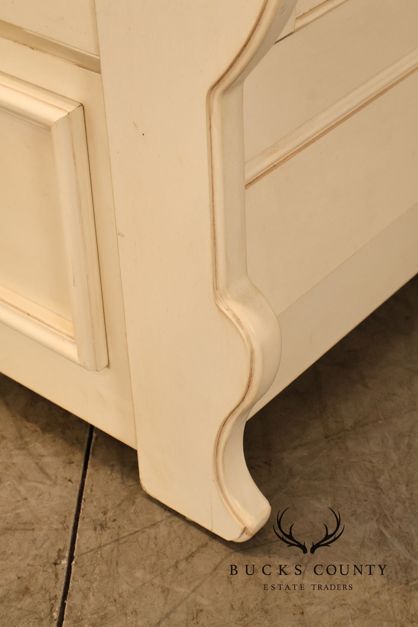 Ethan Allen Painted Beadboard Trundle Daybed