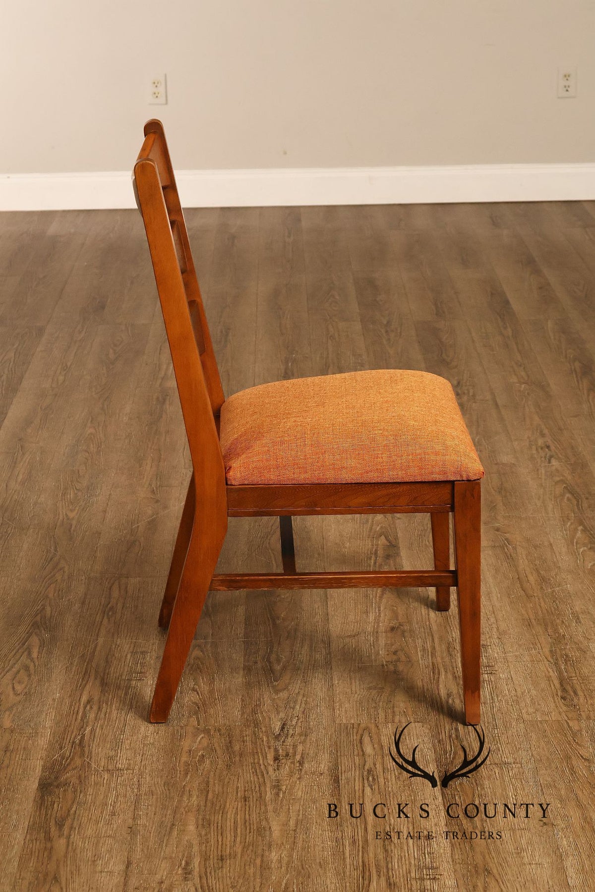 Mid Century Modern Set Of Four Walnut Dining Chairs