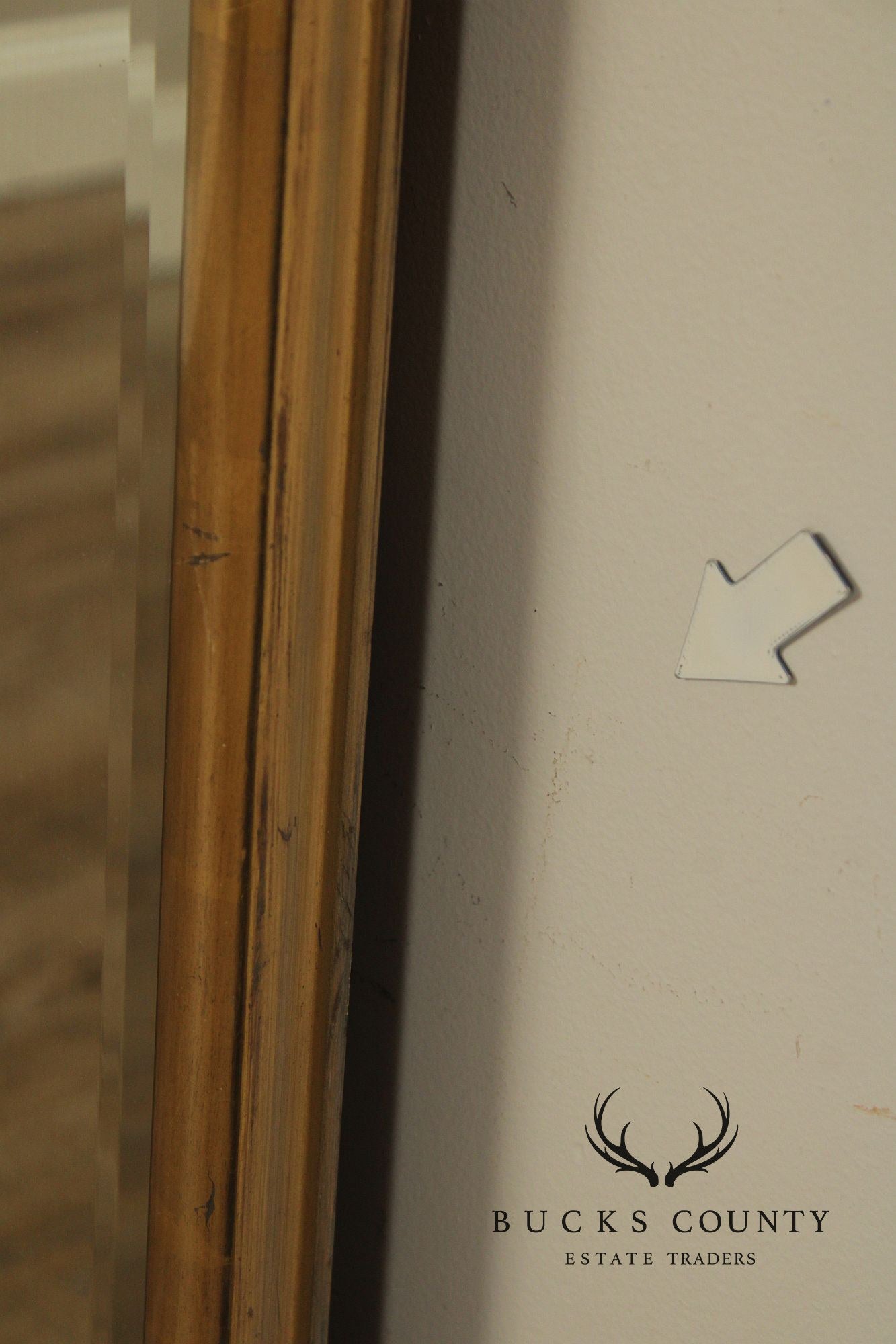 Queen Anne Style Gilt Frame Looking Glass Wall Mirror