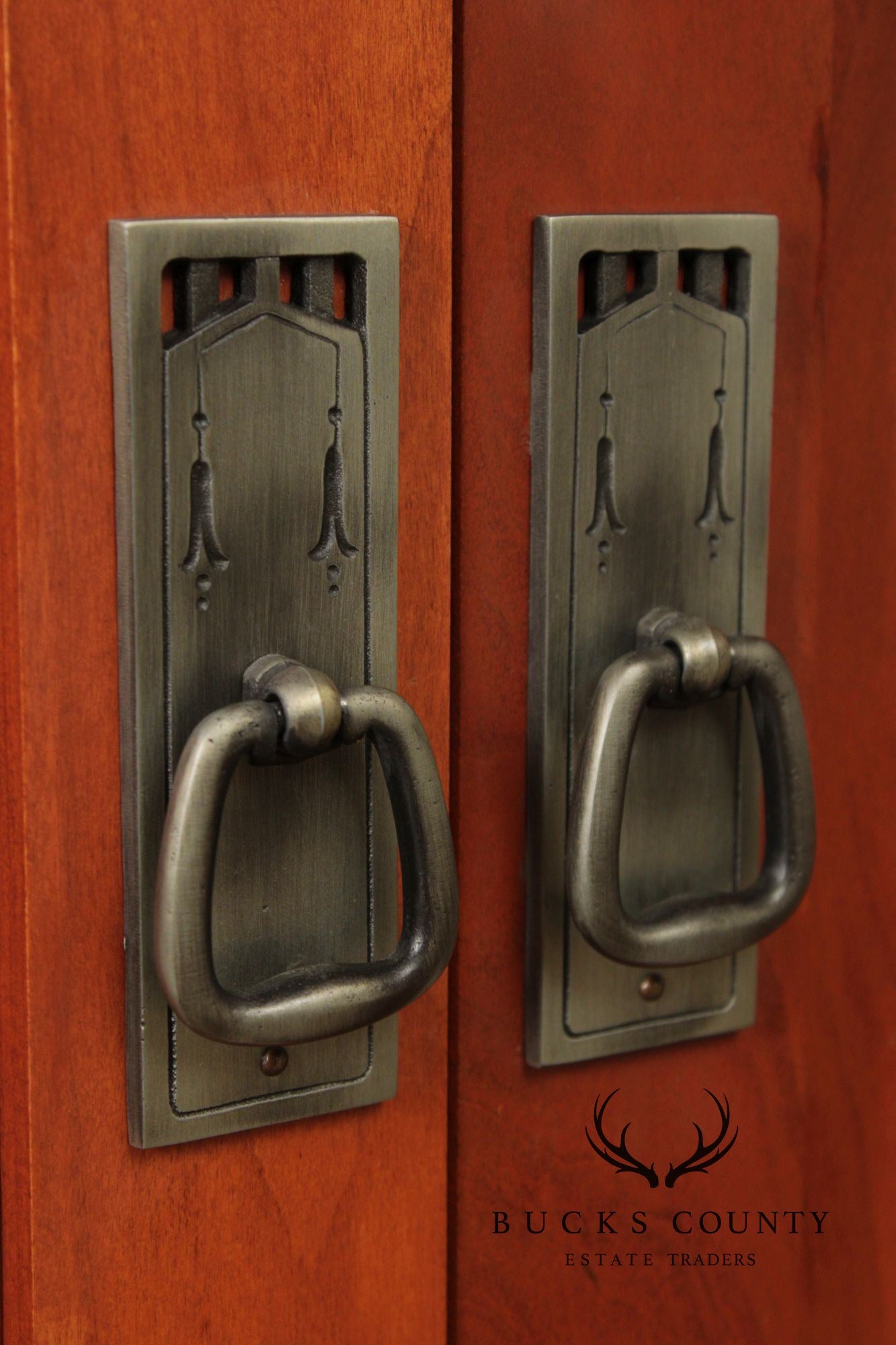 Canal Dover Mission Style Cherry 'Hill House' Sideboard