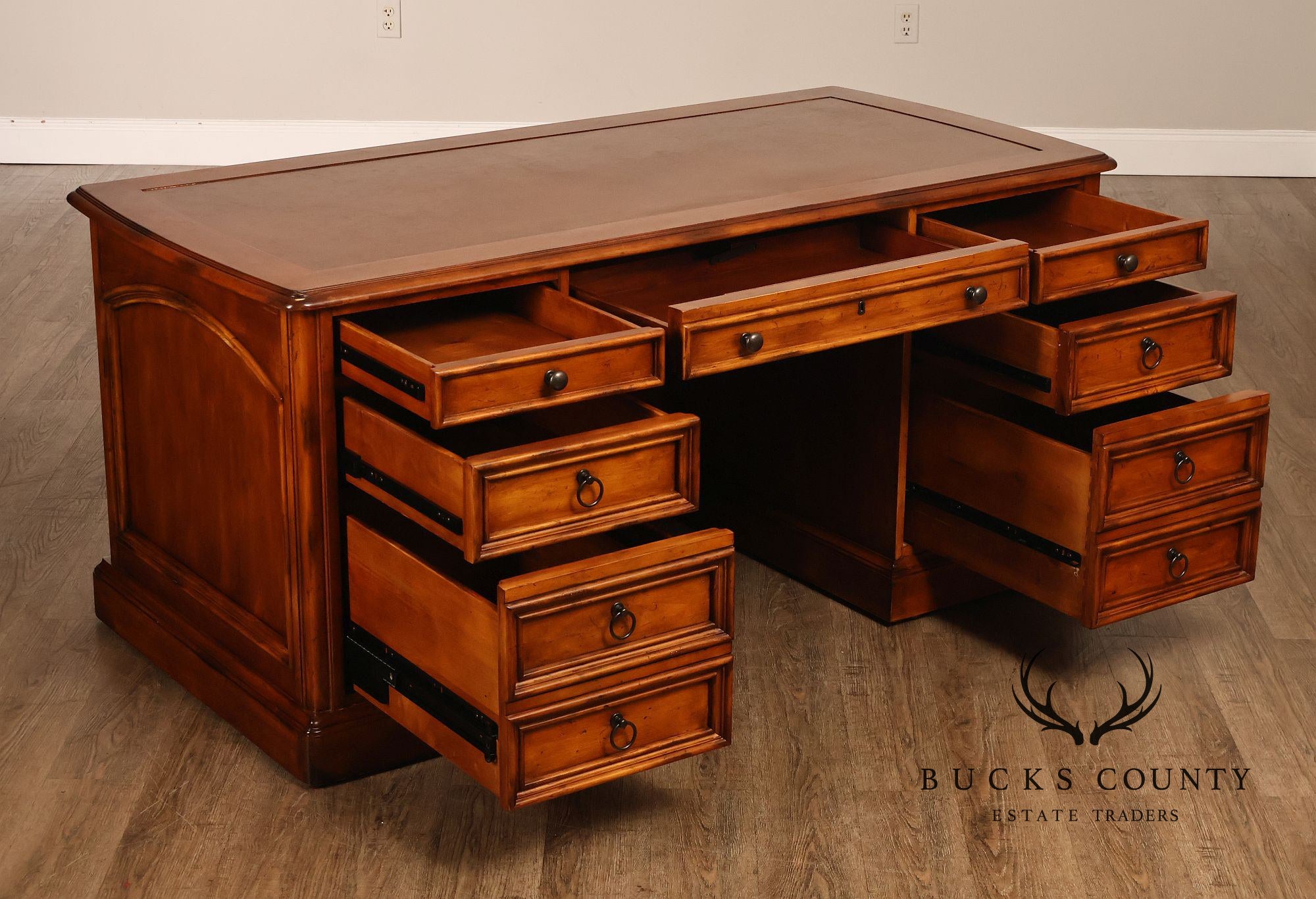 Sligh Traditional Style Leather Top Executive Desk