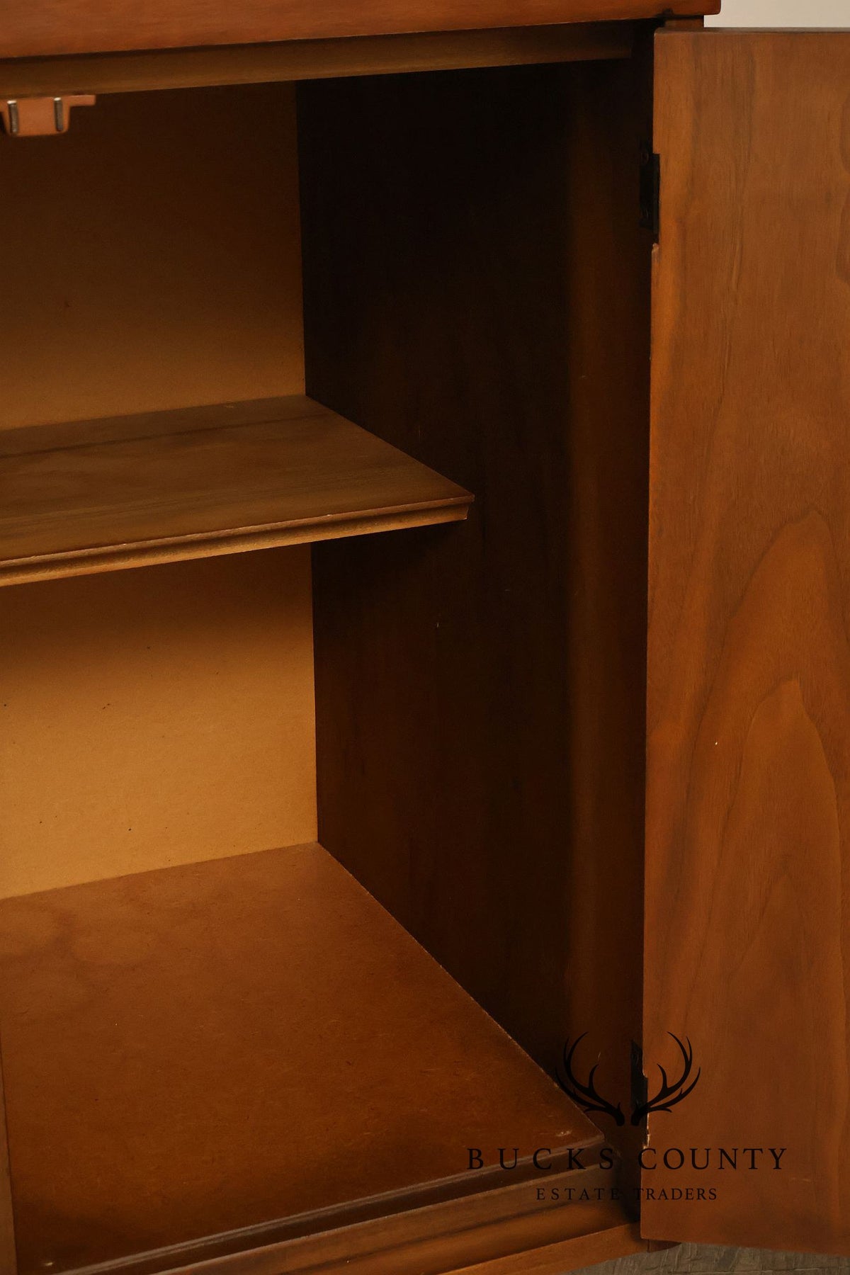 Mid Century Modern Broyhill Pacemaker Walnut Credenza Cabinet