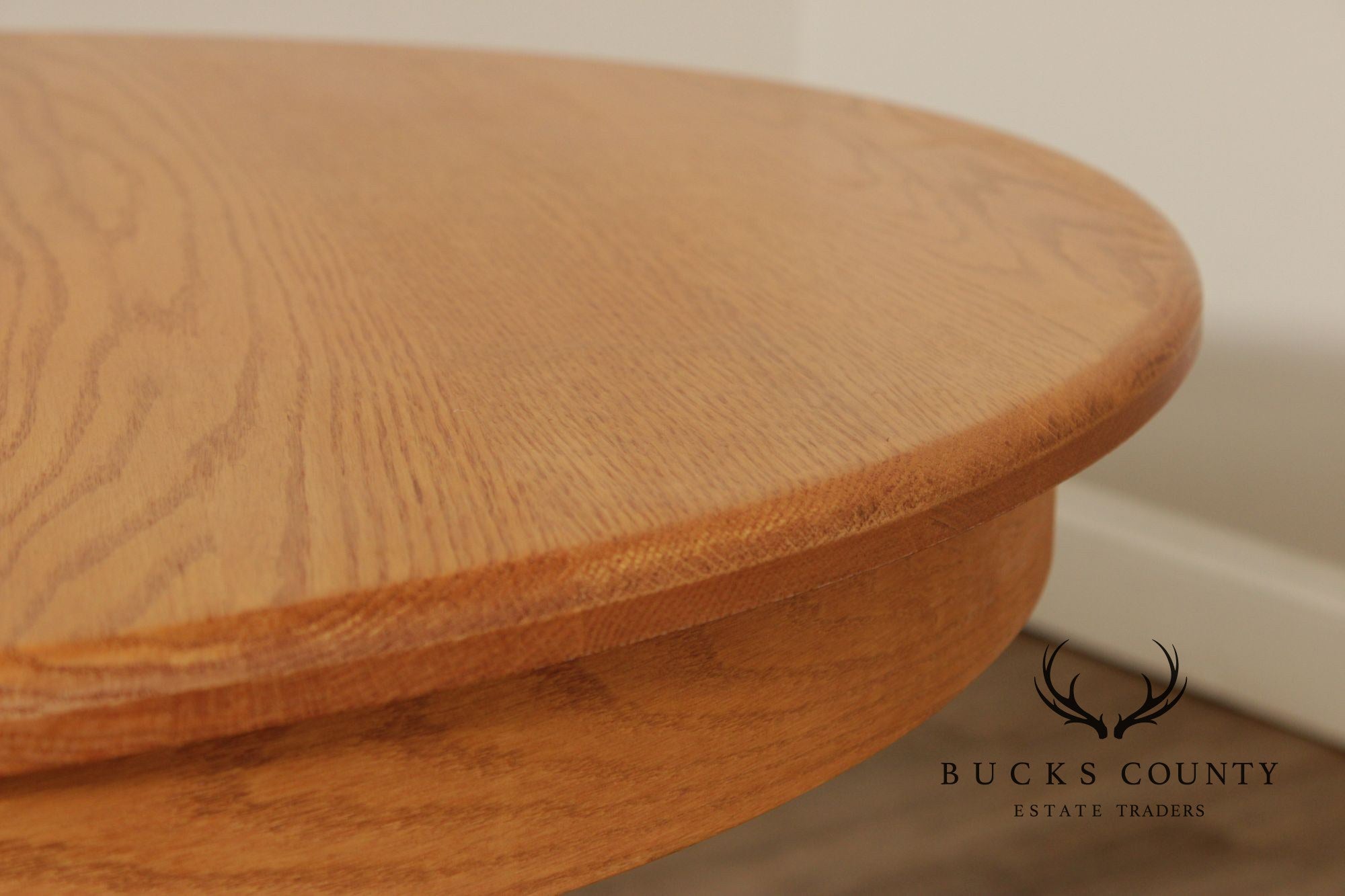 Solid Oak Round Expandable Pedestal Dining Table