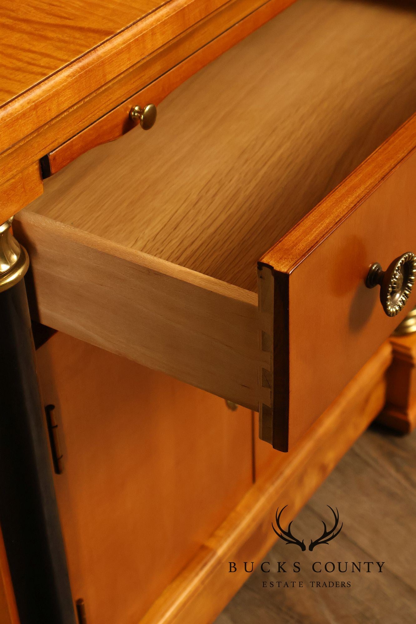 Thomasville Pair Of Grand Classics Biedermeier Style Maple Nightstands