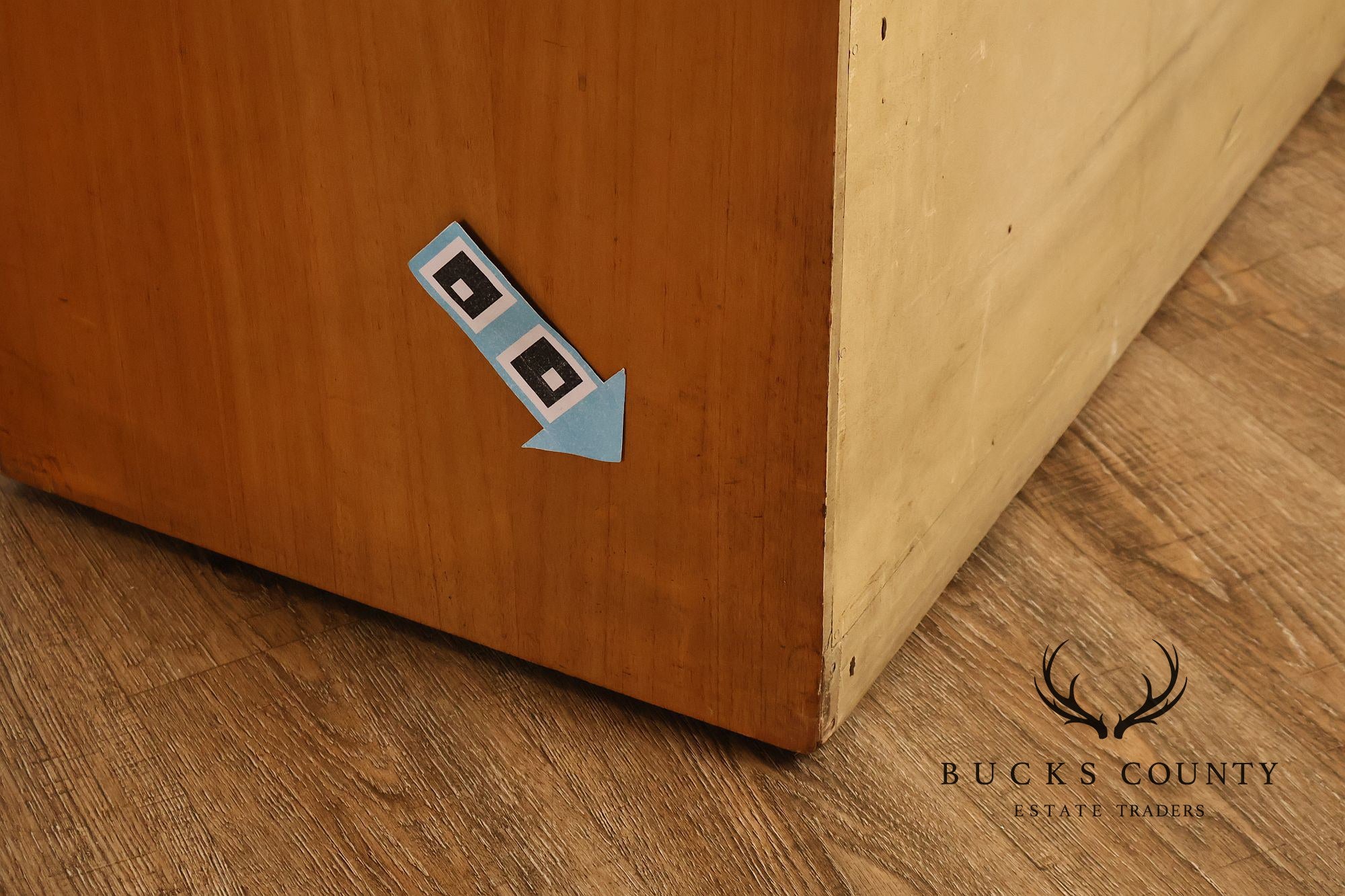 Donald Deskey Attributed 1930s Art Deco Streamlined Pair Of Five Drawer Chests