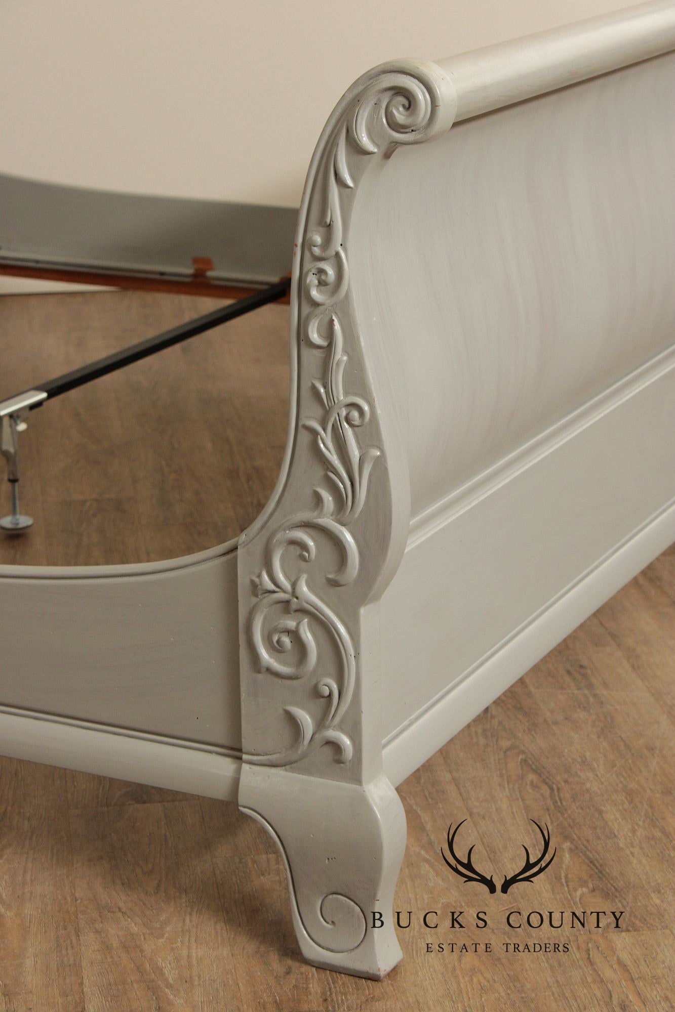 Ethan Allen Vintage Painted Legacy Collection King Sleigh Bed