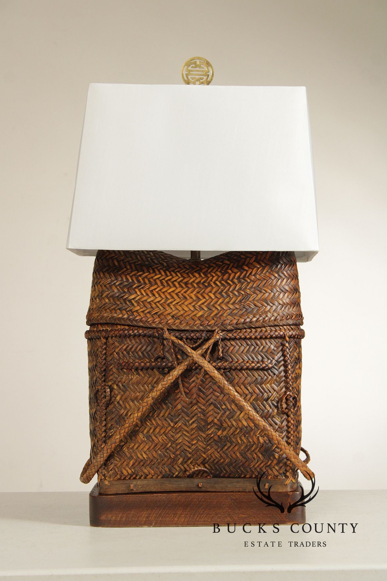 Asian Vintage Woven Wicker Basket Table Lamp