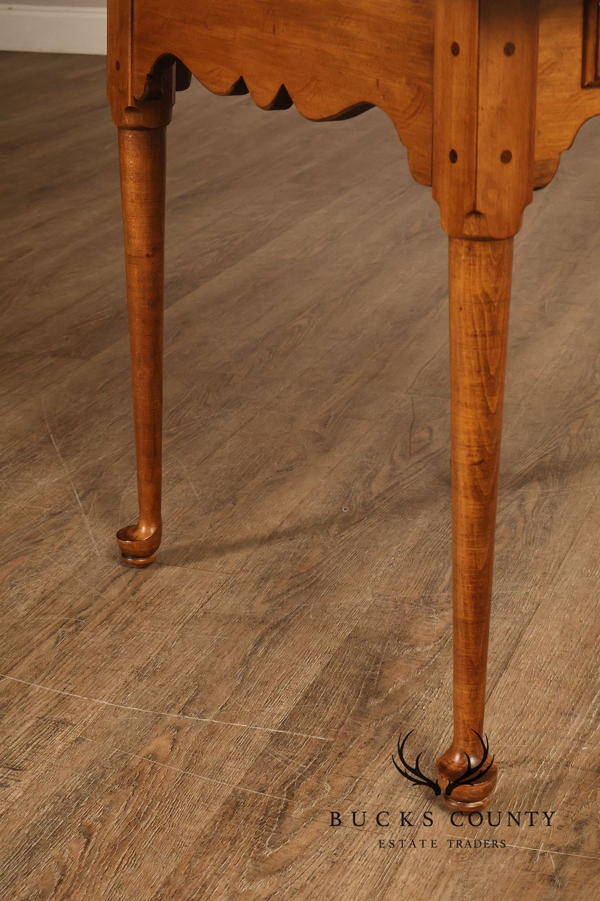 Ethan Allen 'Circa 1776' Pair of Maple Porringer Top End Tables