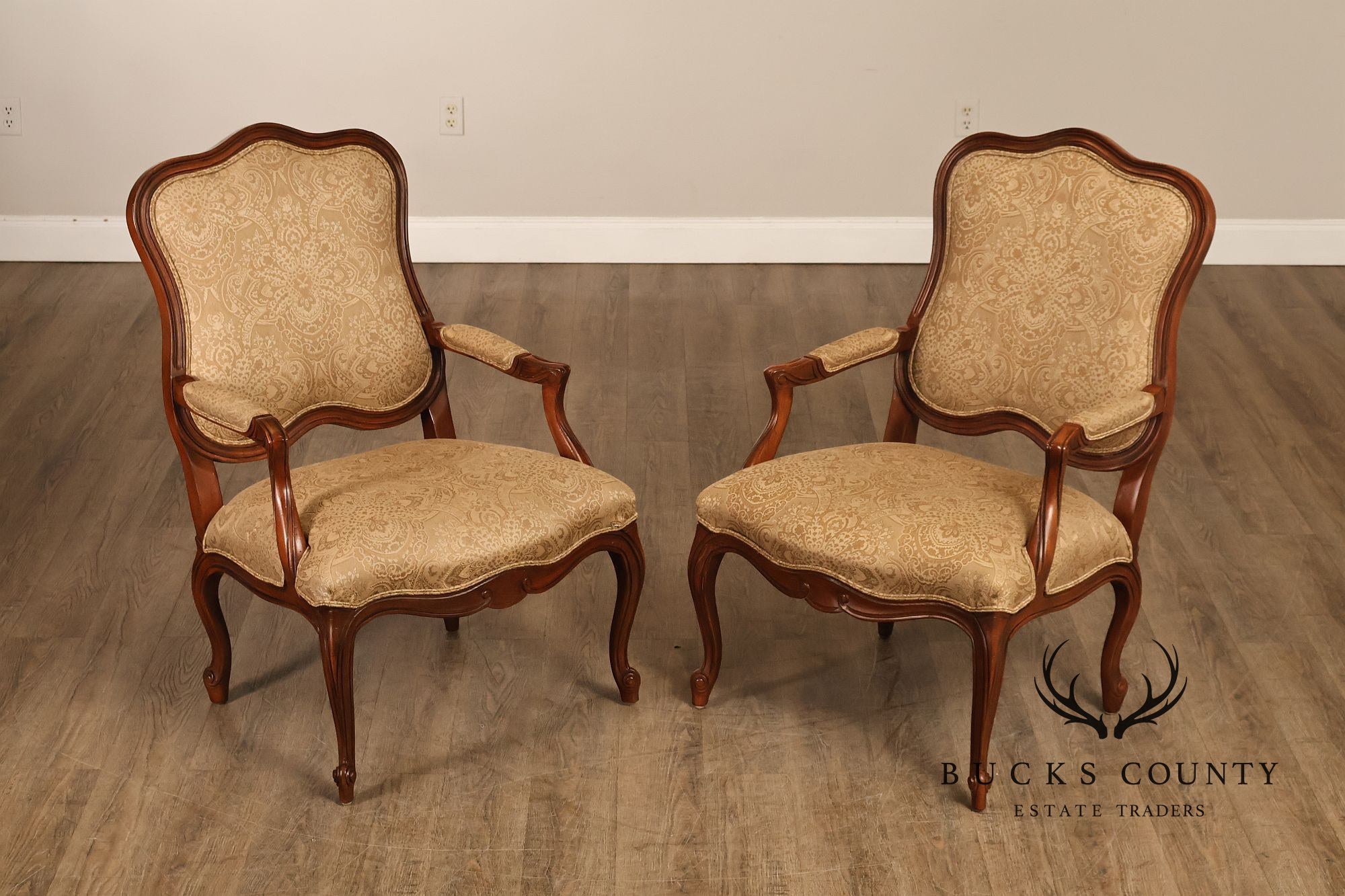 Ethan Allen French Louis XV Style Pair of Fauteuil Armchairs