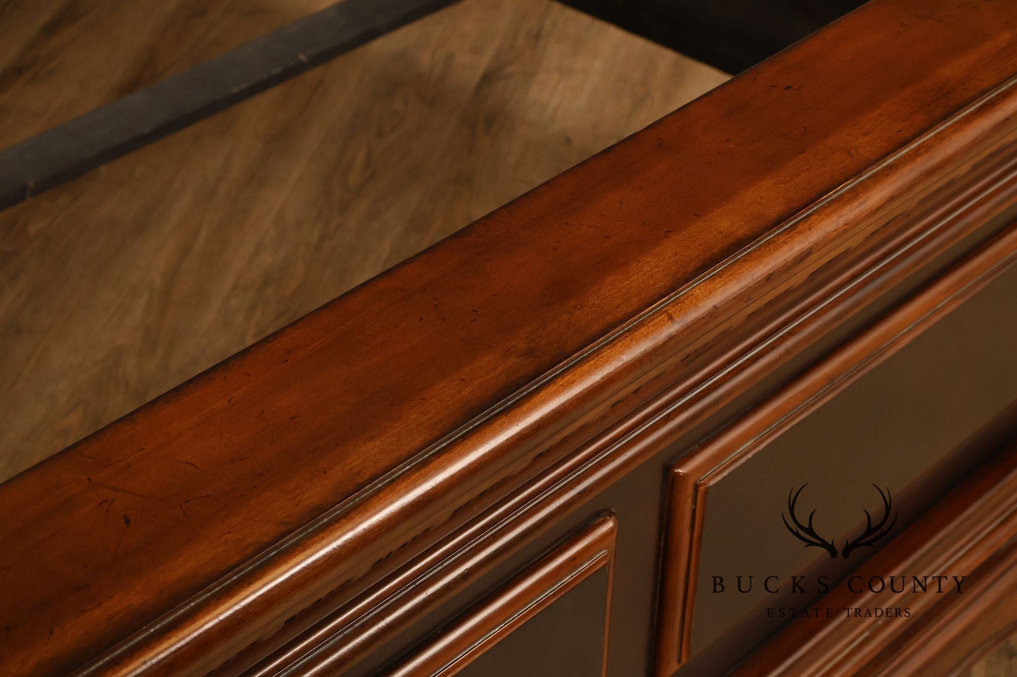 Pulaski Furniture 'St. Raphael' King Poster Bed