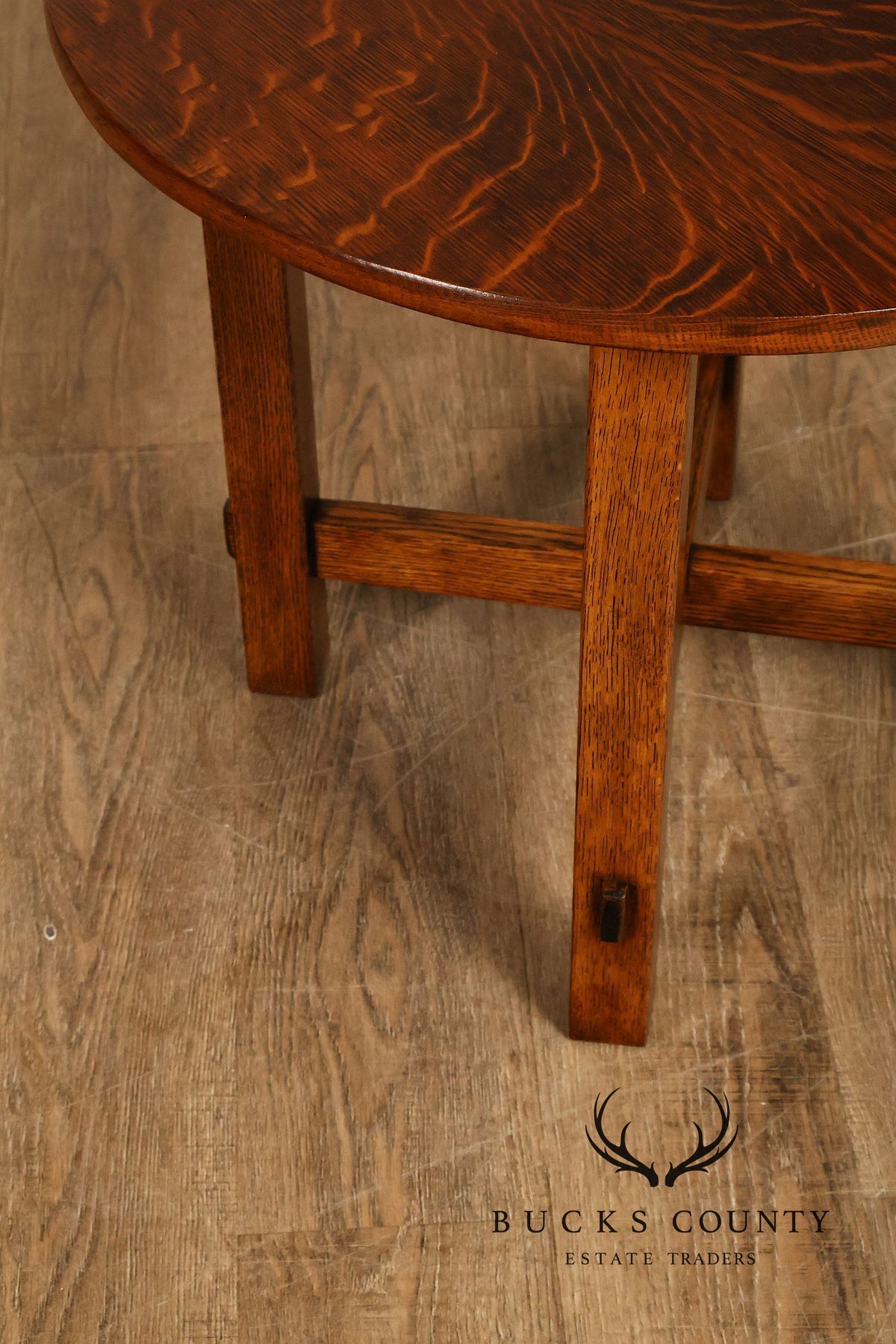 Antique Arts And Crafts Mission Quarter-Sawn Oak Round Table