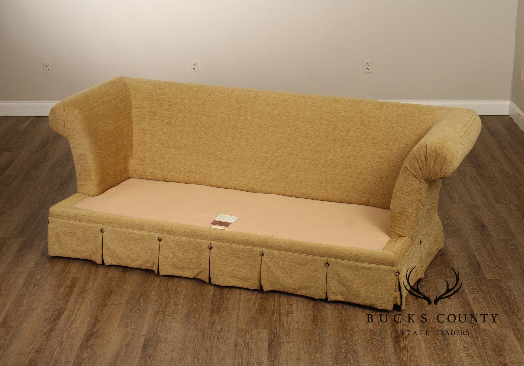 Raymond Waites For Lane Upholstery Traditional Skirted Sofa