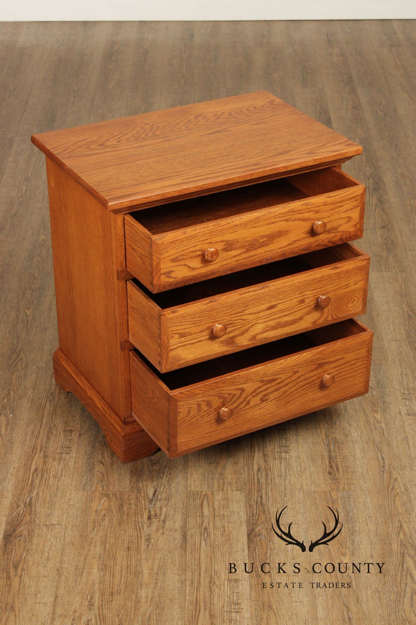 Hunt Country Furniture Pair of Oak Three-Drawer Nightstands