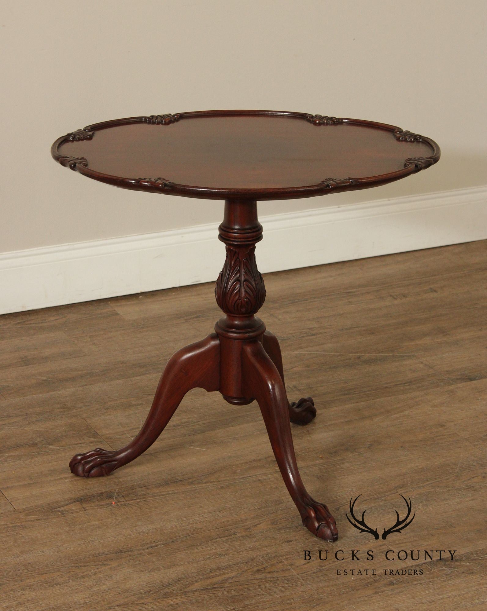 1940's Georgian Style Pair of Mahogany Tilt-Top Pedestal Tables