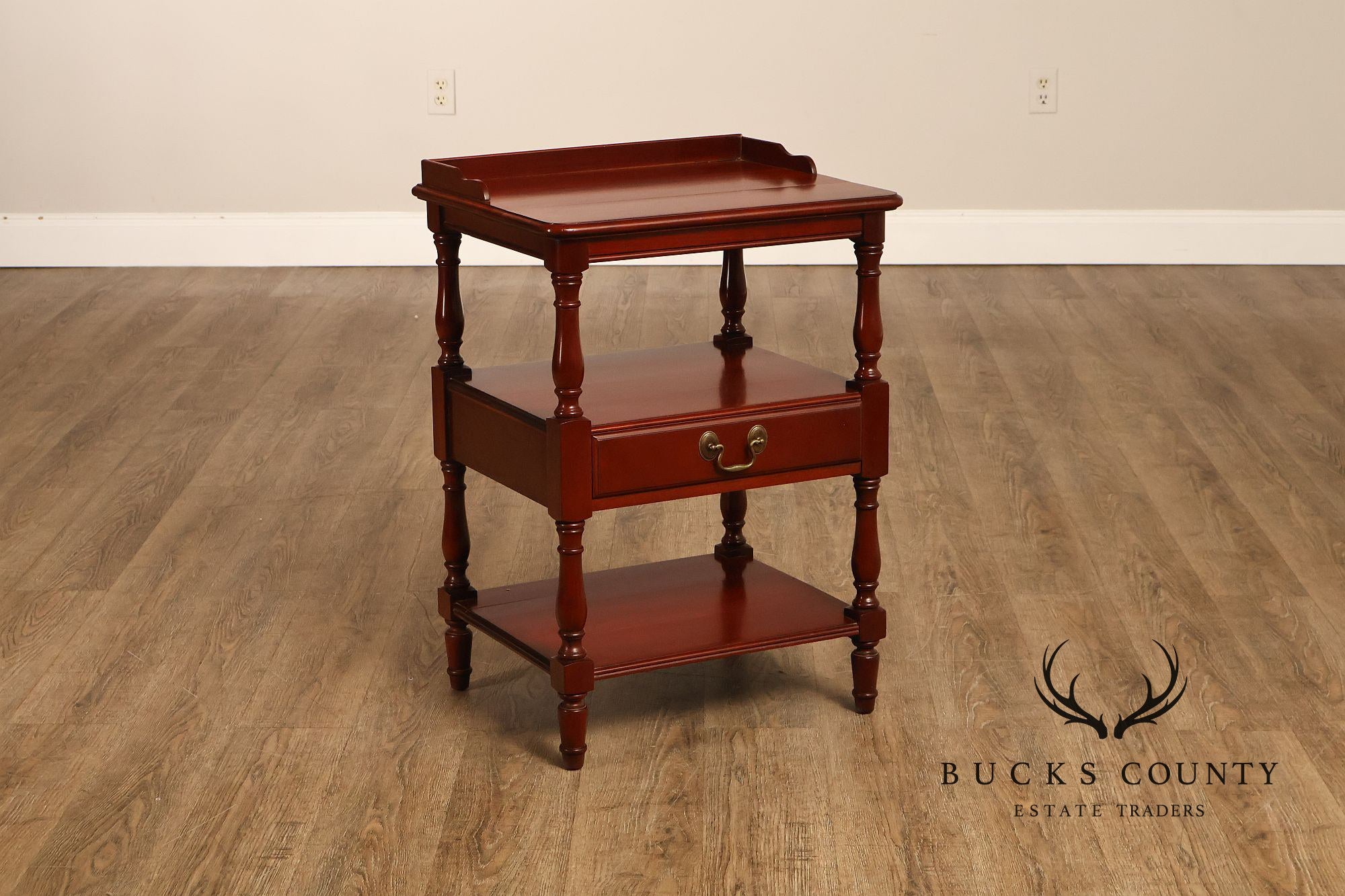 Pennsylvania House Vintage Pair Of Traditional Cherry End Tables