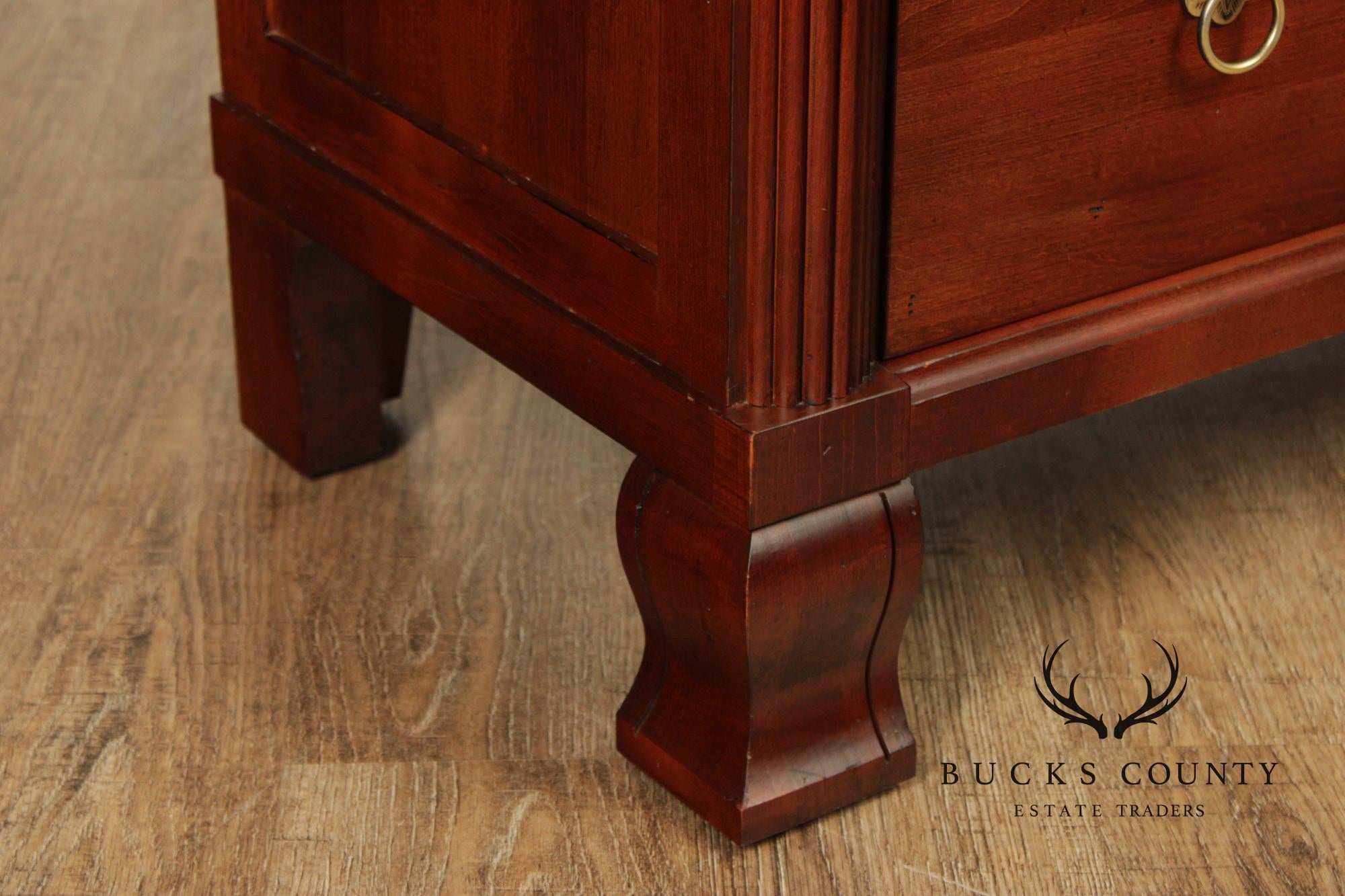 Ethan Allen British Classics Pair Of 'Daryn' Chest Nightstands