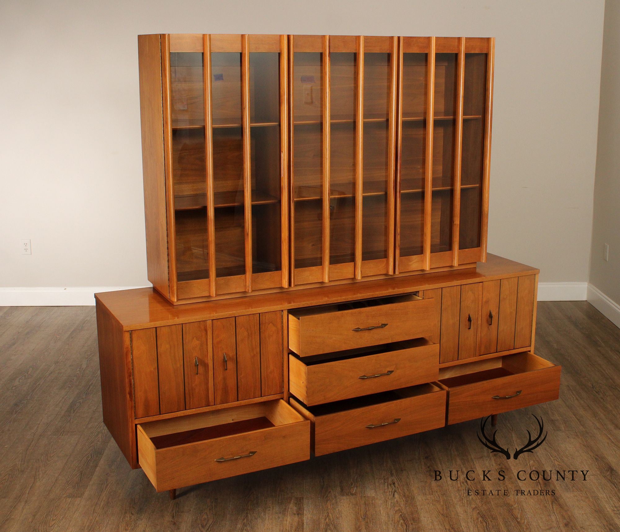 Mid Century Modern Walnut Sideboard Hutch