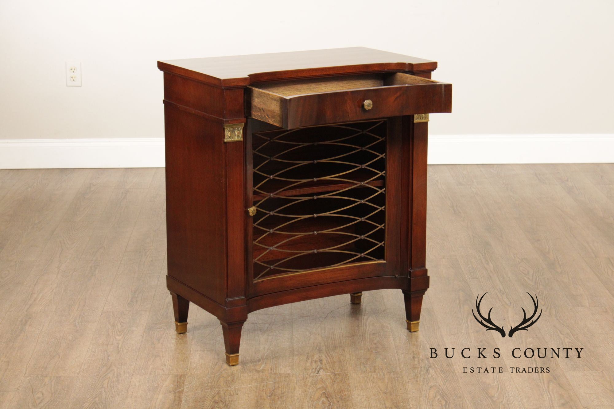 Regency Style Quality Vintage Pair of Mahogany Nightstands With Brass Accents