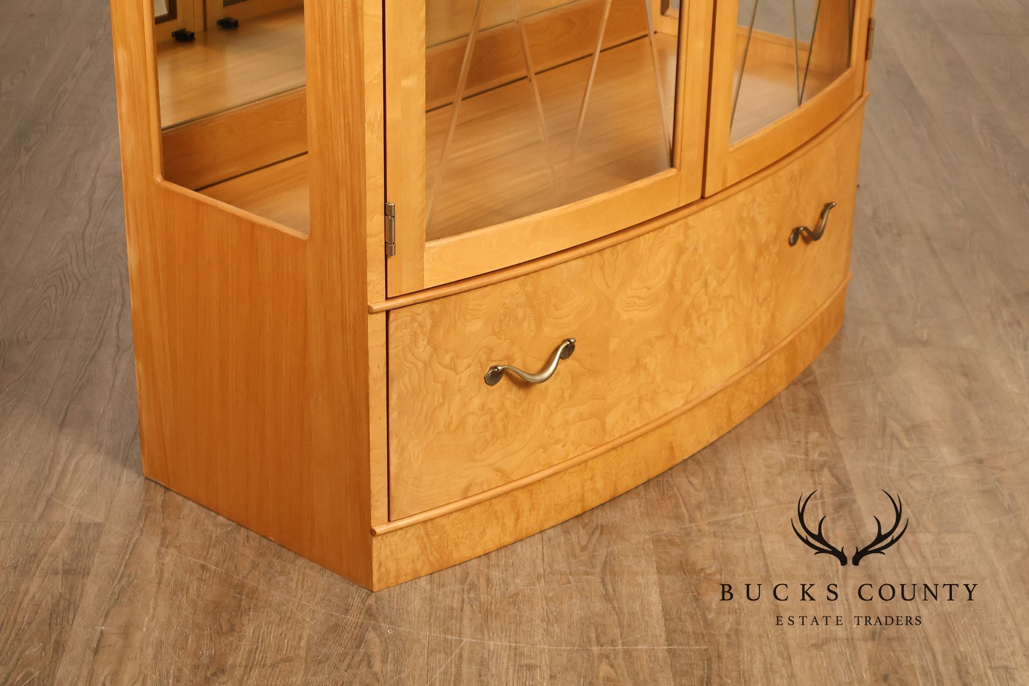 Thomasville Bogart Collection Bow Front Curio Display Cabinet