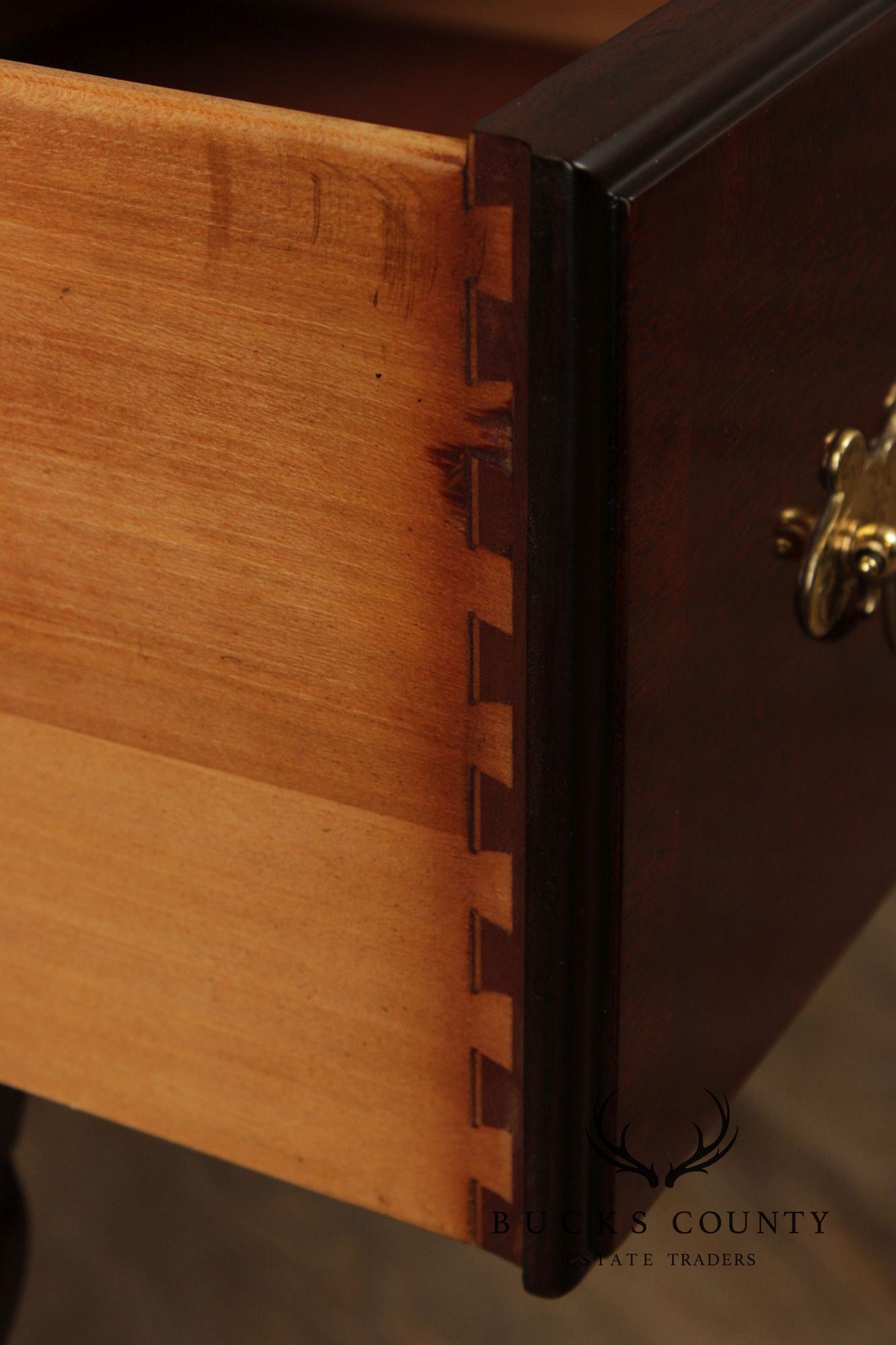 Kindel Queen Anne Style Mahogany Sideboard