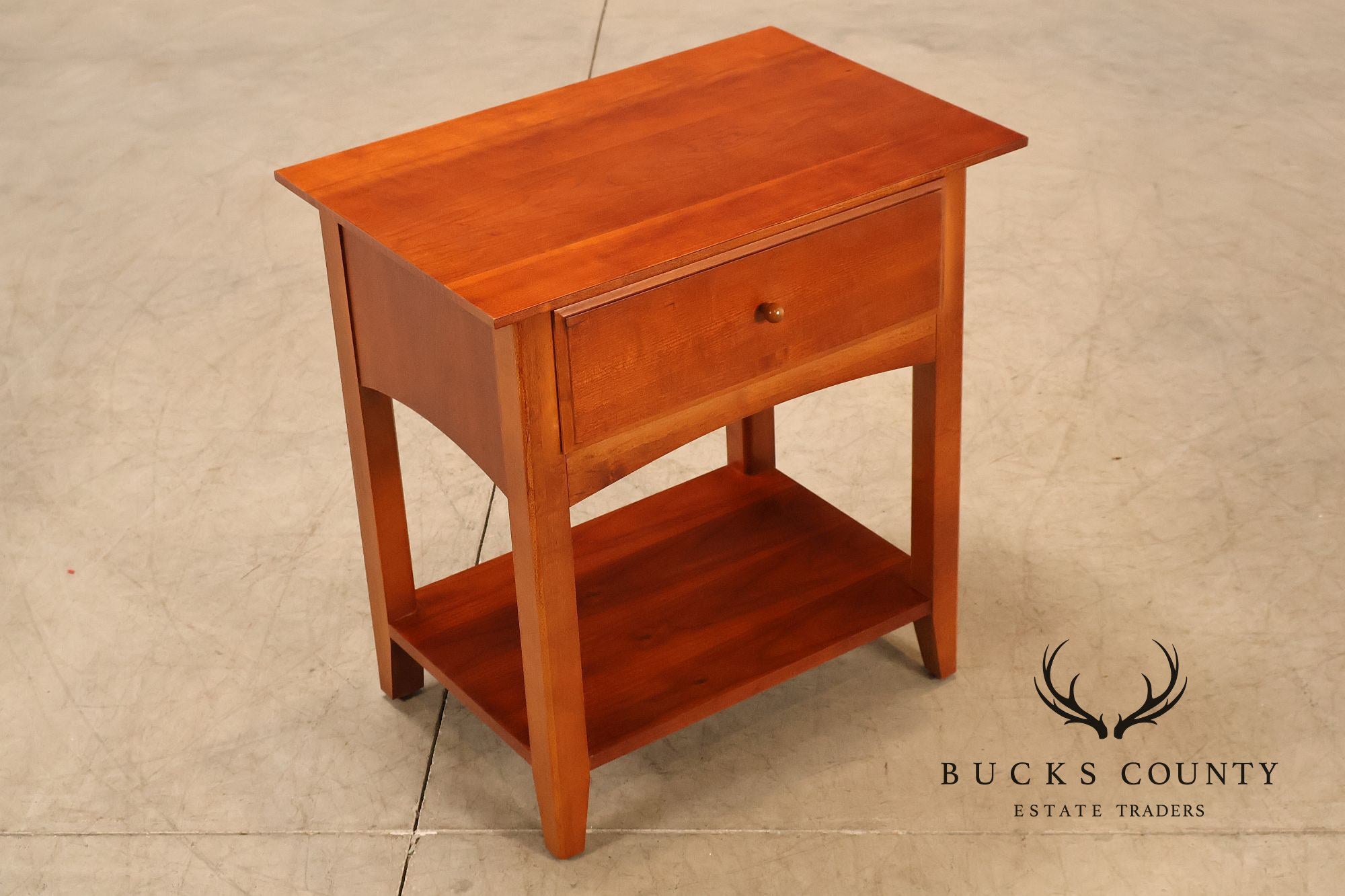 Thomasville 'Impressions' Mission Style Pair of Cherry Nightstands