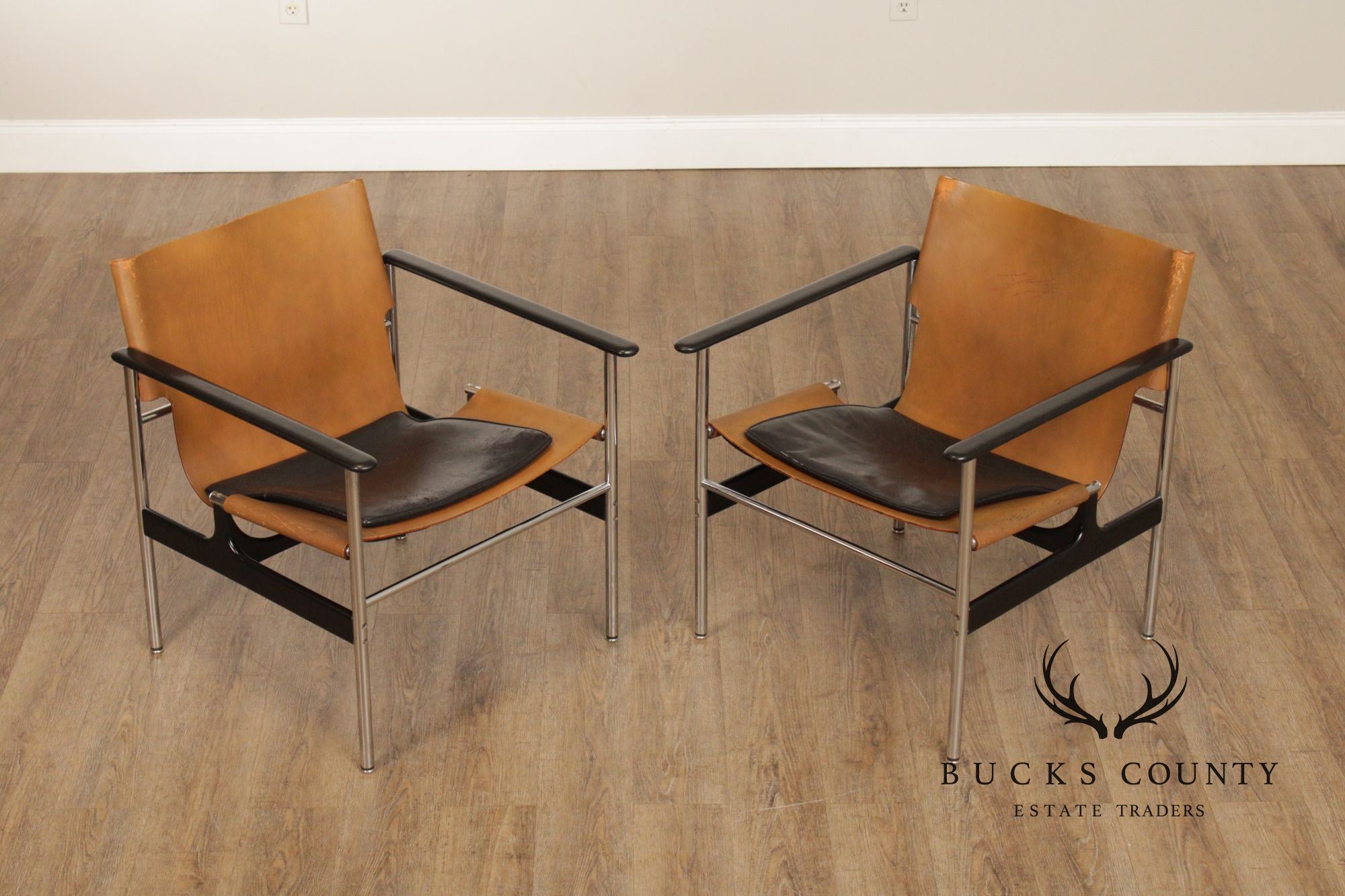 Knoll Mid Century Modern Pair of Leather and Chrome '657' Armchairs