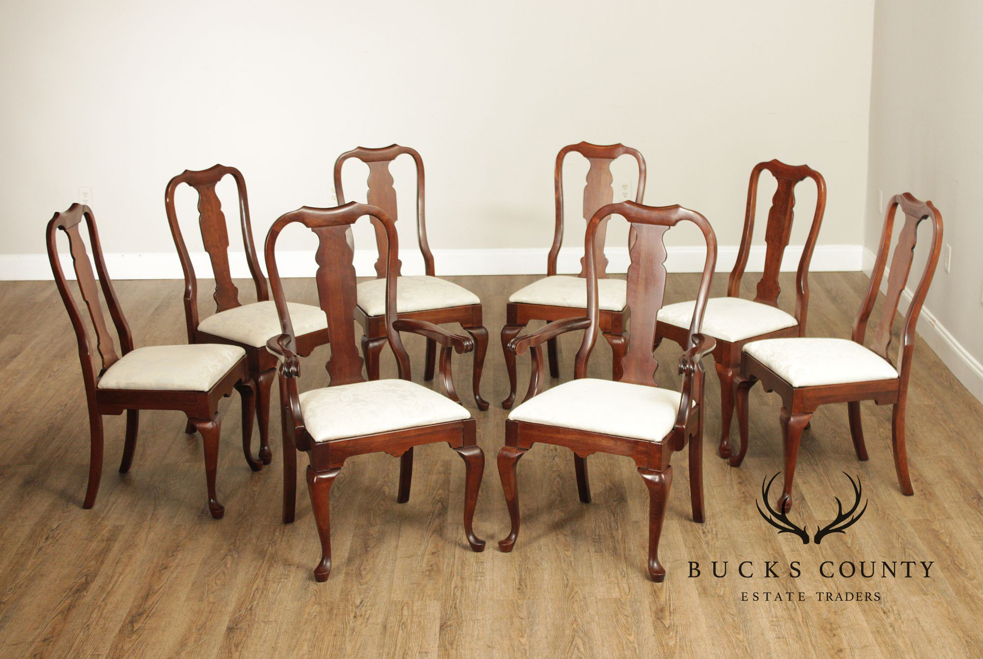 Pennsylvania House Queen Anne Style Set of Eight Cherry Dining Chairs
