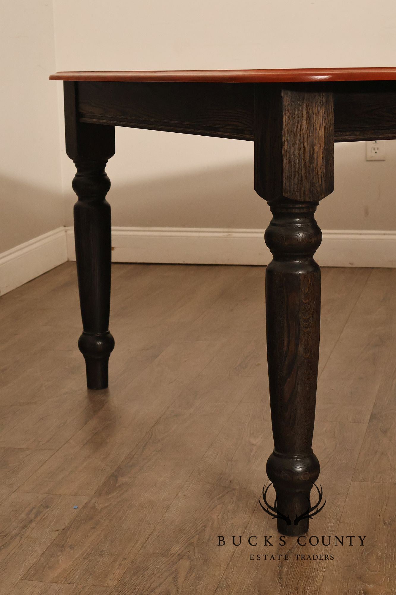 Farmhouse Style Oak Expandable Dining Table