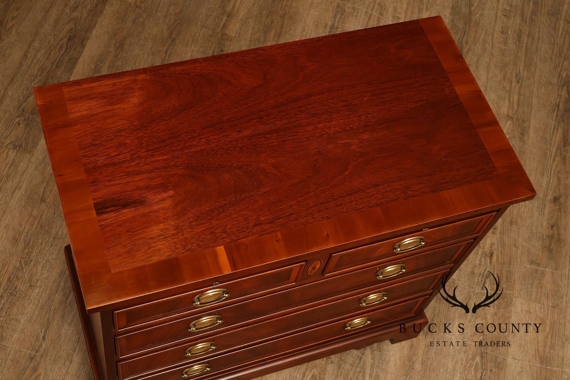 Hekman Copley Place Flame Mahogany Chest Of Drawers