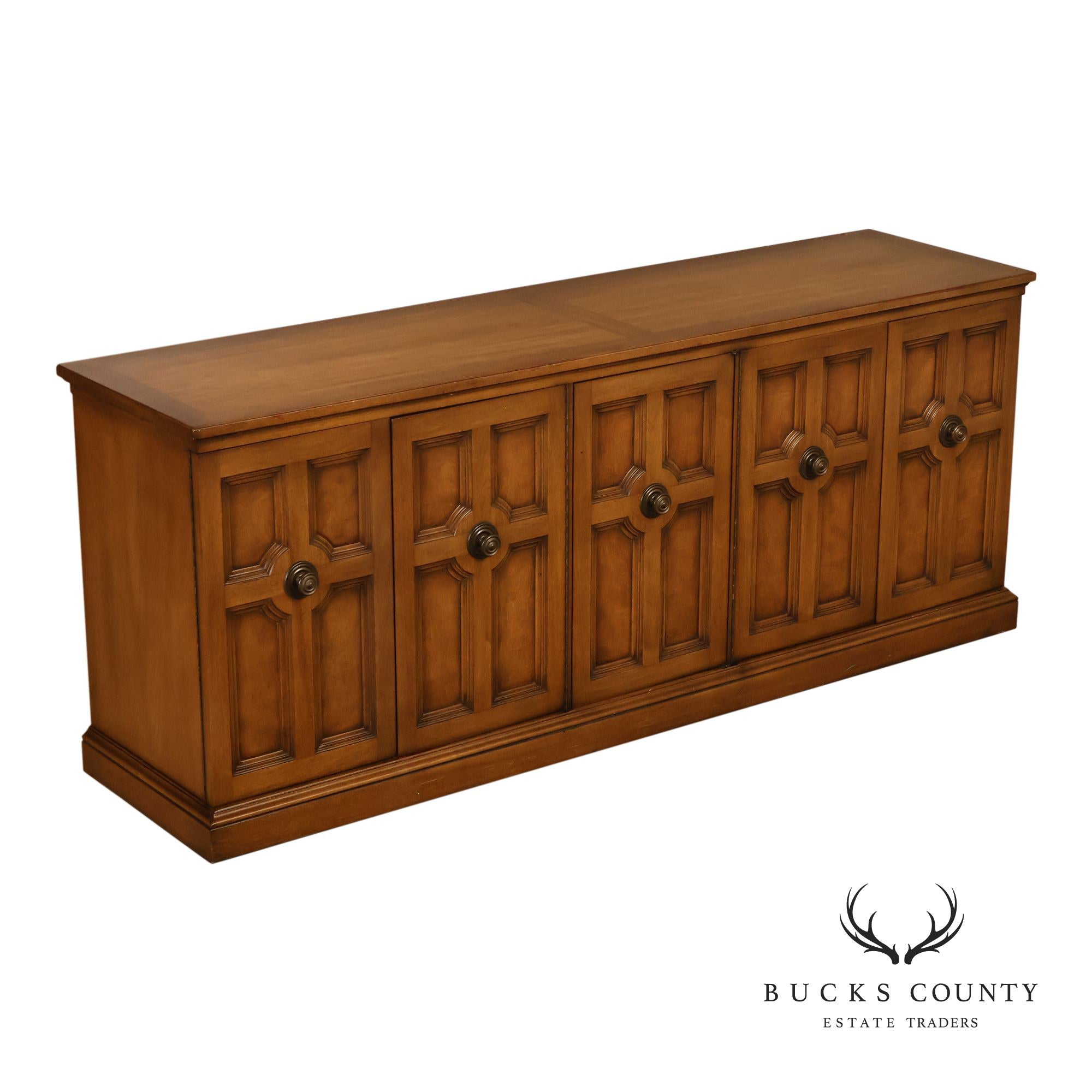 Henredon Mid Century Modern Walnut Sideboard