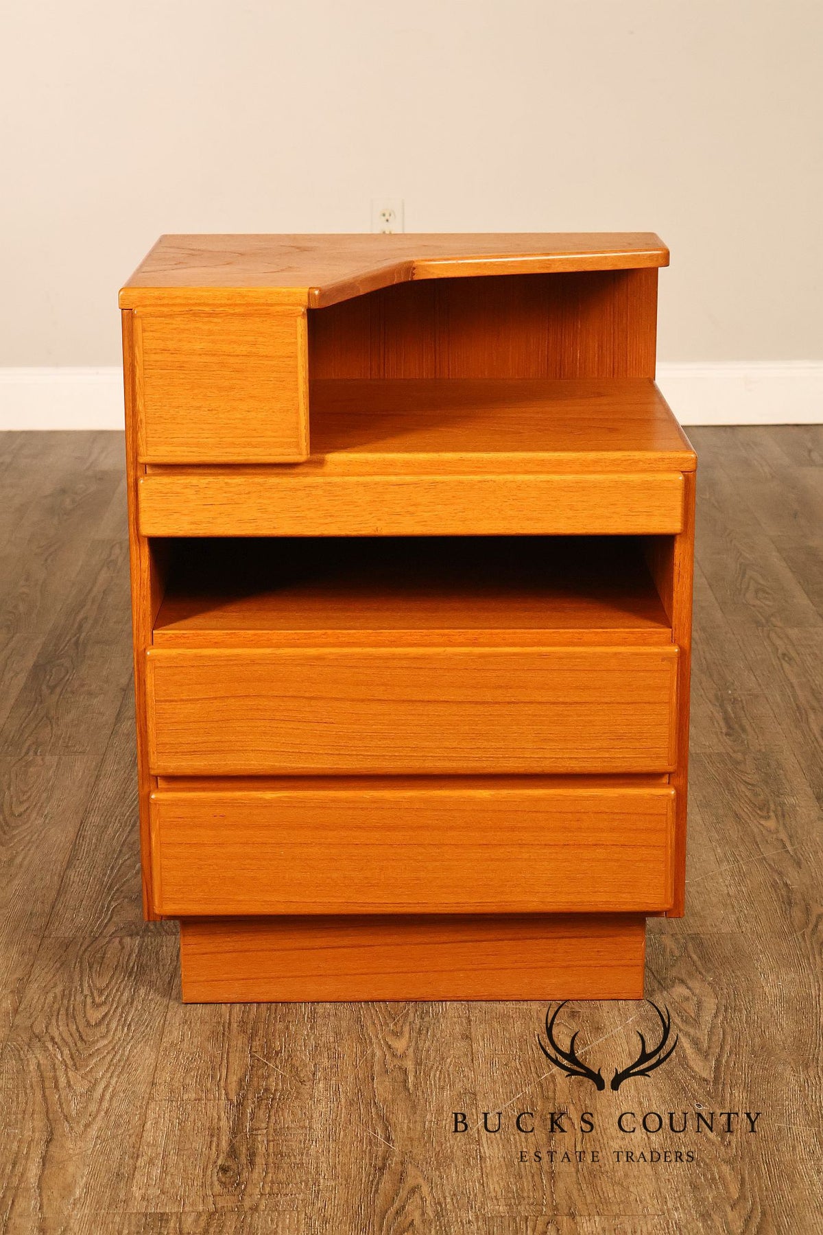 Scan Coll Danish Modern Pair of Teak Nightstands