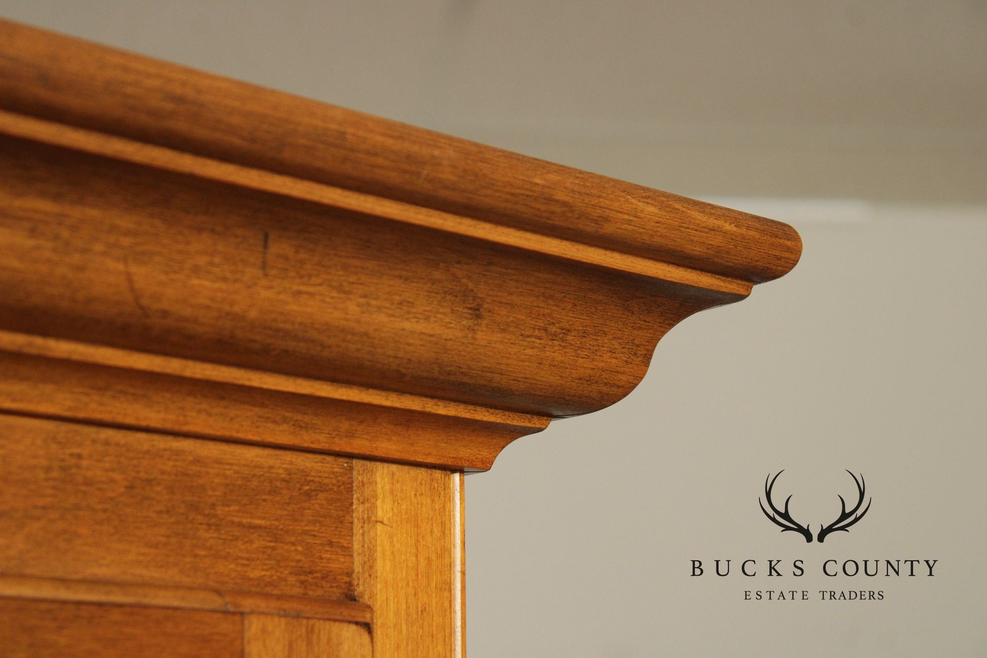 Ethan Allen 1776 Collection Maple Lighted China Cabinet