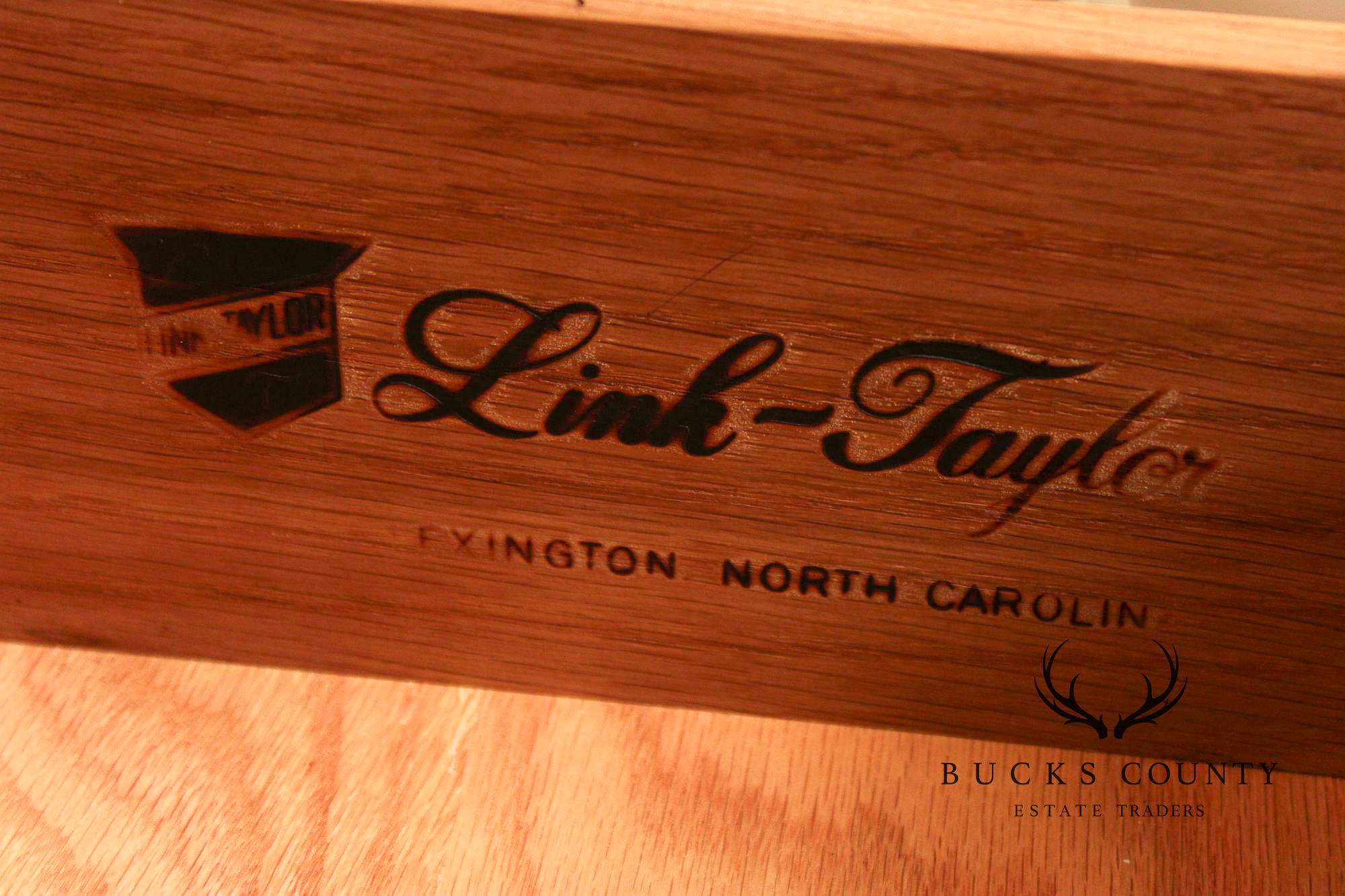 Link Taylor Heirloom Solid Mahogany Nine Drawer Dresser