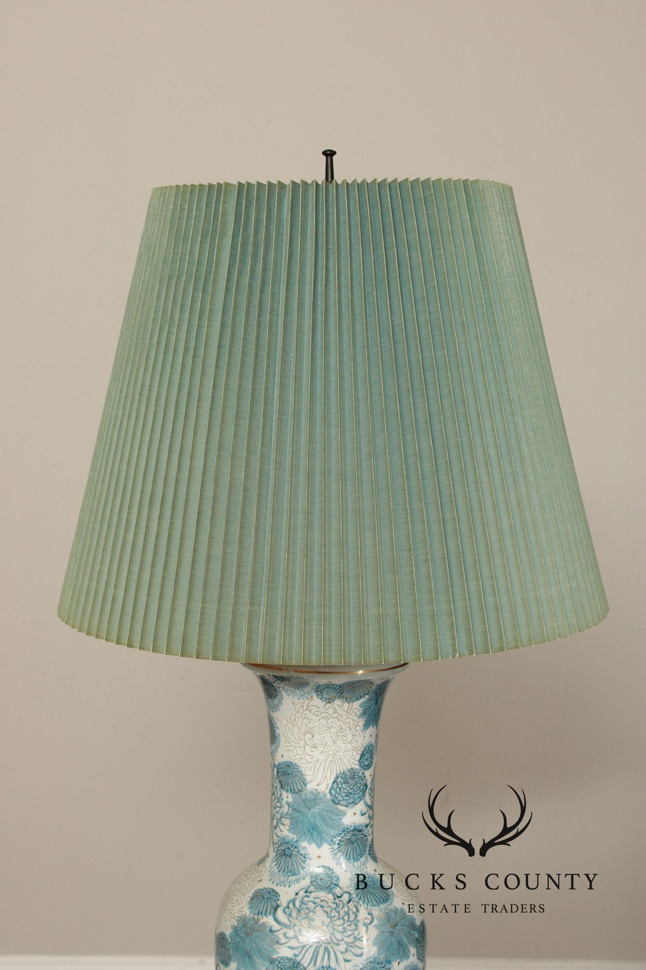 Marbro Lamp Company Asian Style Porcelain Table Lamp