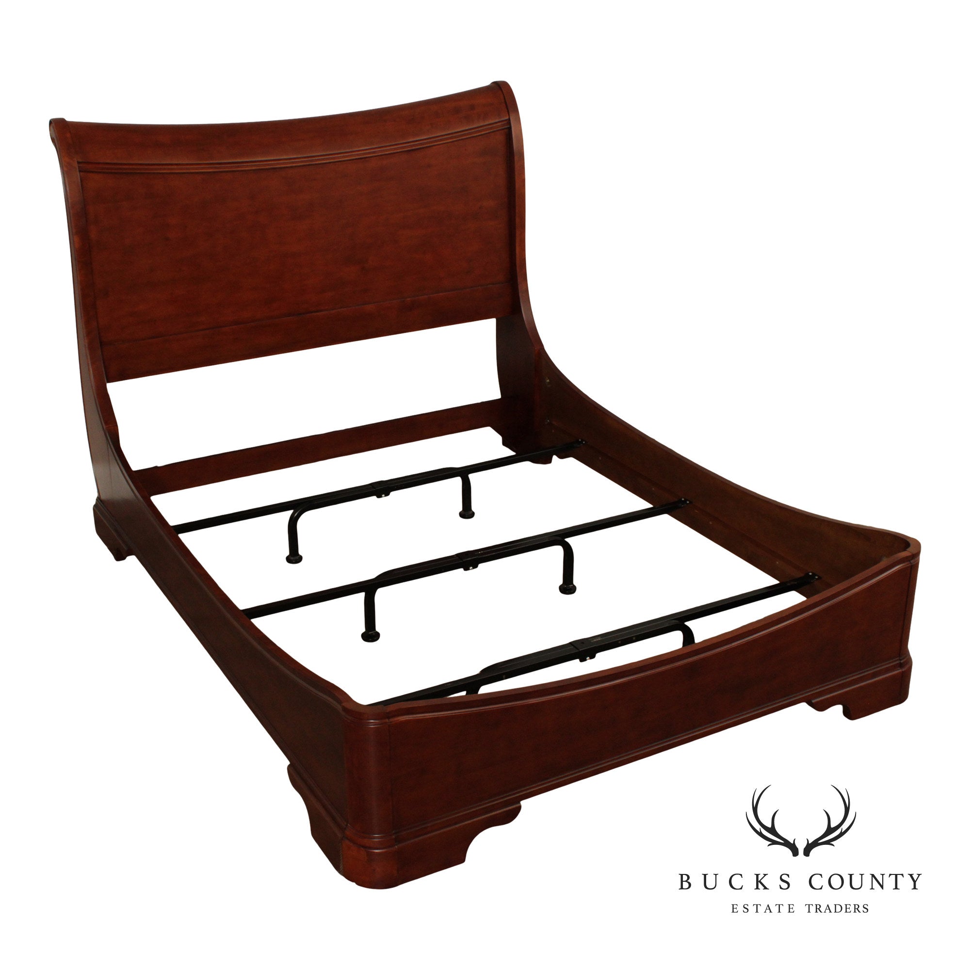 Traditional Cherry Queen Size Sleigh Bed