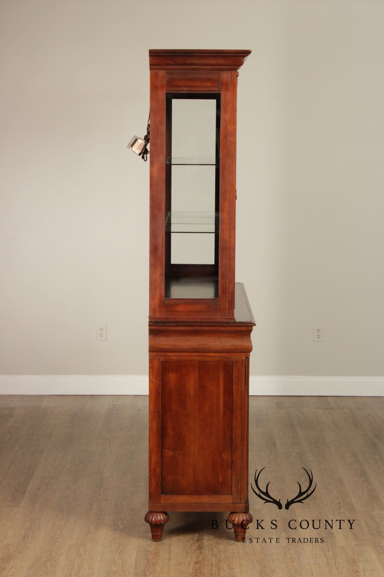 Ethan Allen British Classics Collection China Cabinet