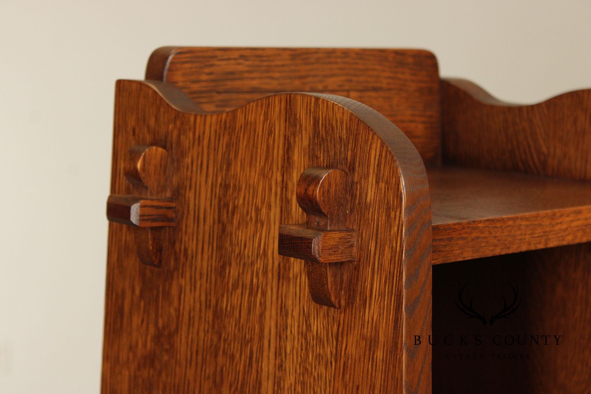 Warren Hile Studio Mission Style Quarter Sawn Oak Tapered Bookcase