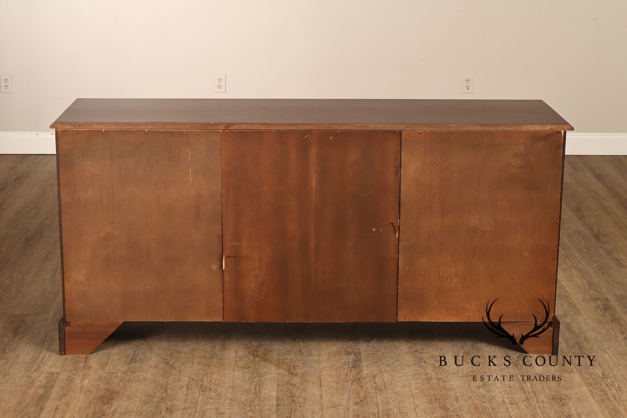 Henkel Harris Virginia Galleries Vintage Mahogany Long Dresser