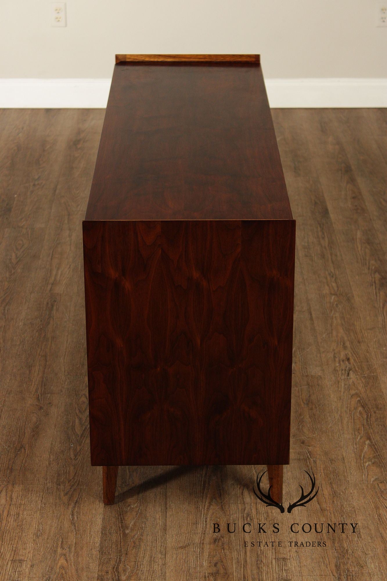 Lane 'First Edition' Mid Century Modern Walnut Dresser