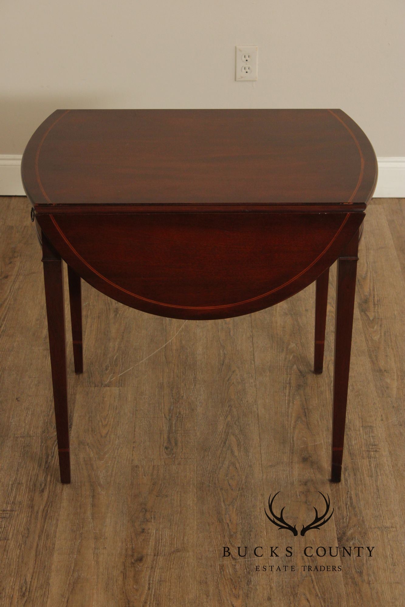 Brandt Federal Style Vintage Pair of Mahogany Pembroke Tables