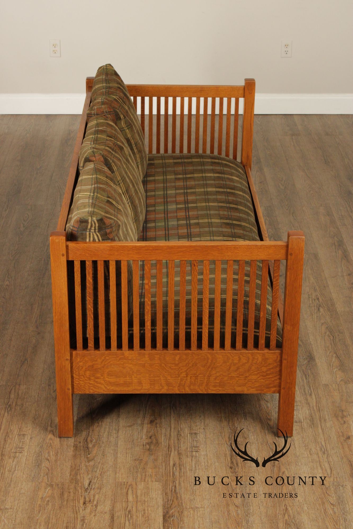 Stickley Mission Collection Oak Spindle Settle