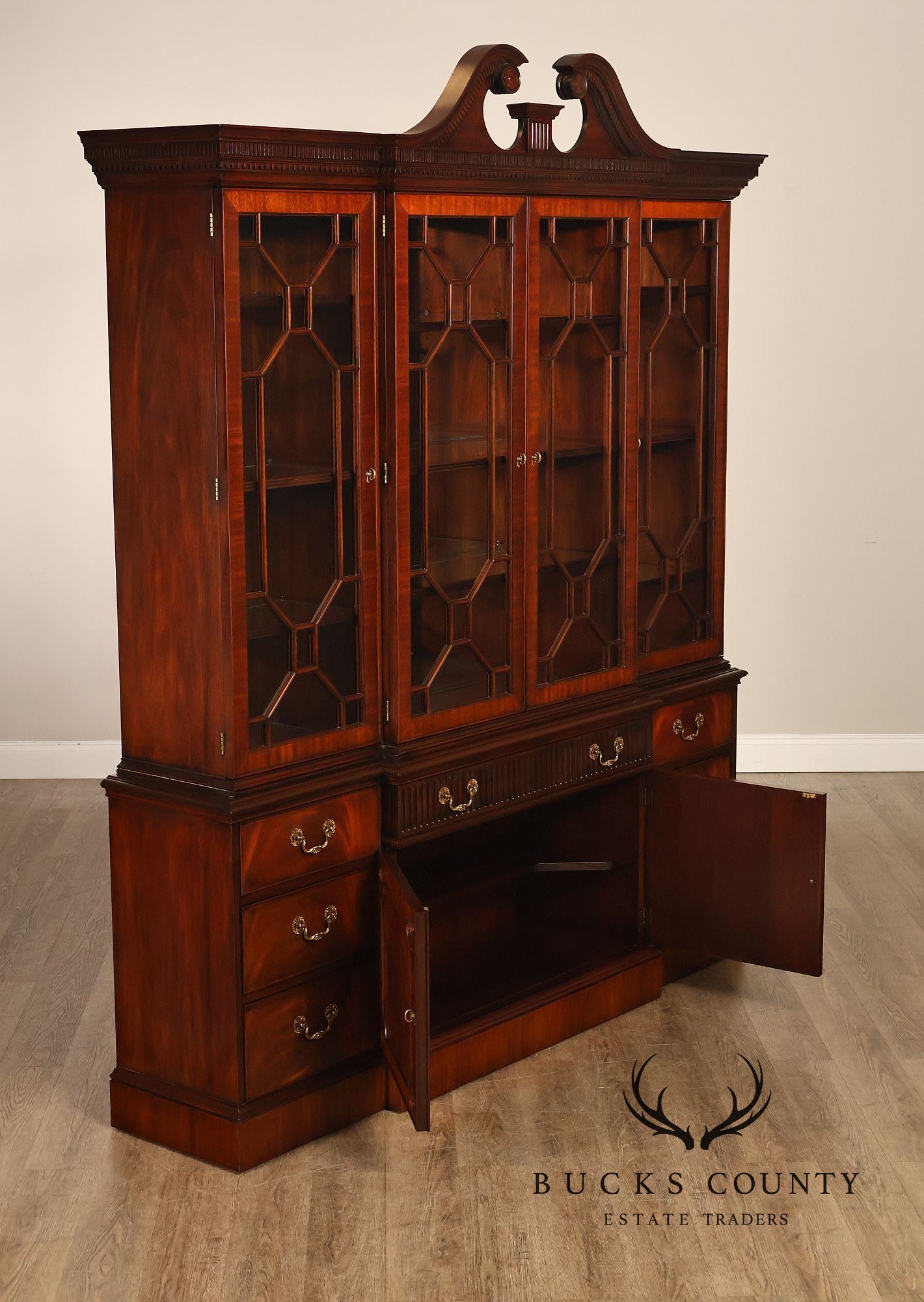 Henkel Harris Chippendale Style Mahogany China Cabinet Breakfront