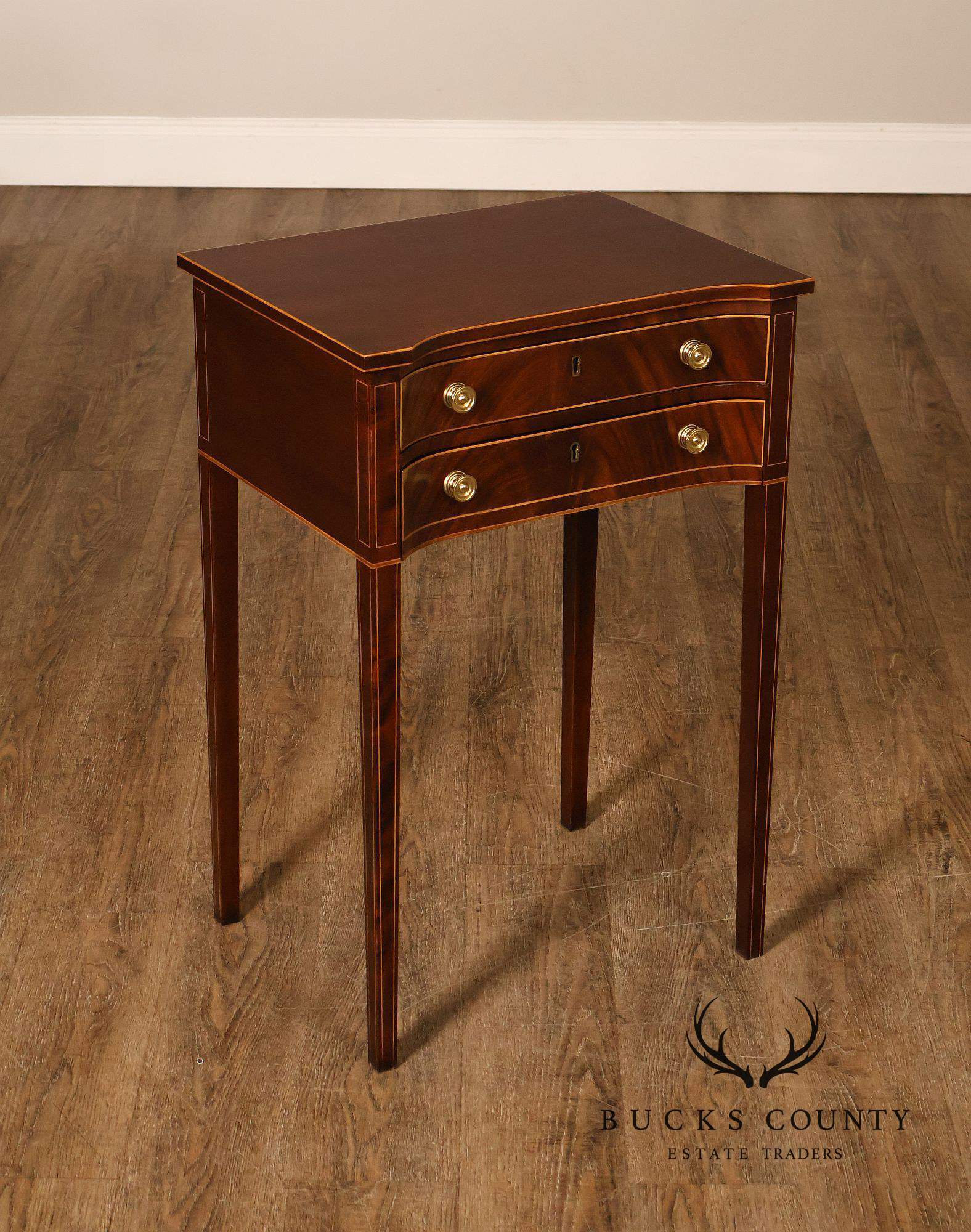 Stickley Colonial Williamsburg Mahogany Inlaid Federal Style End Table