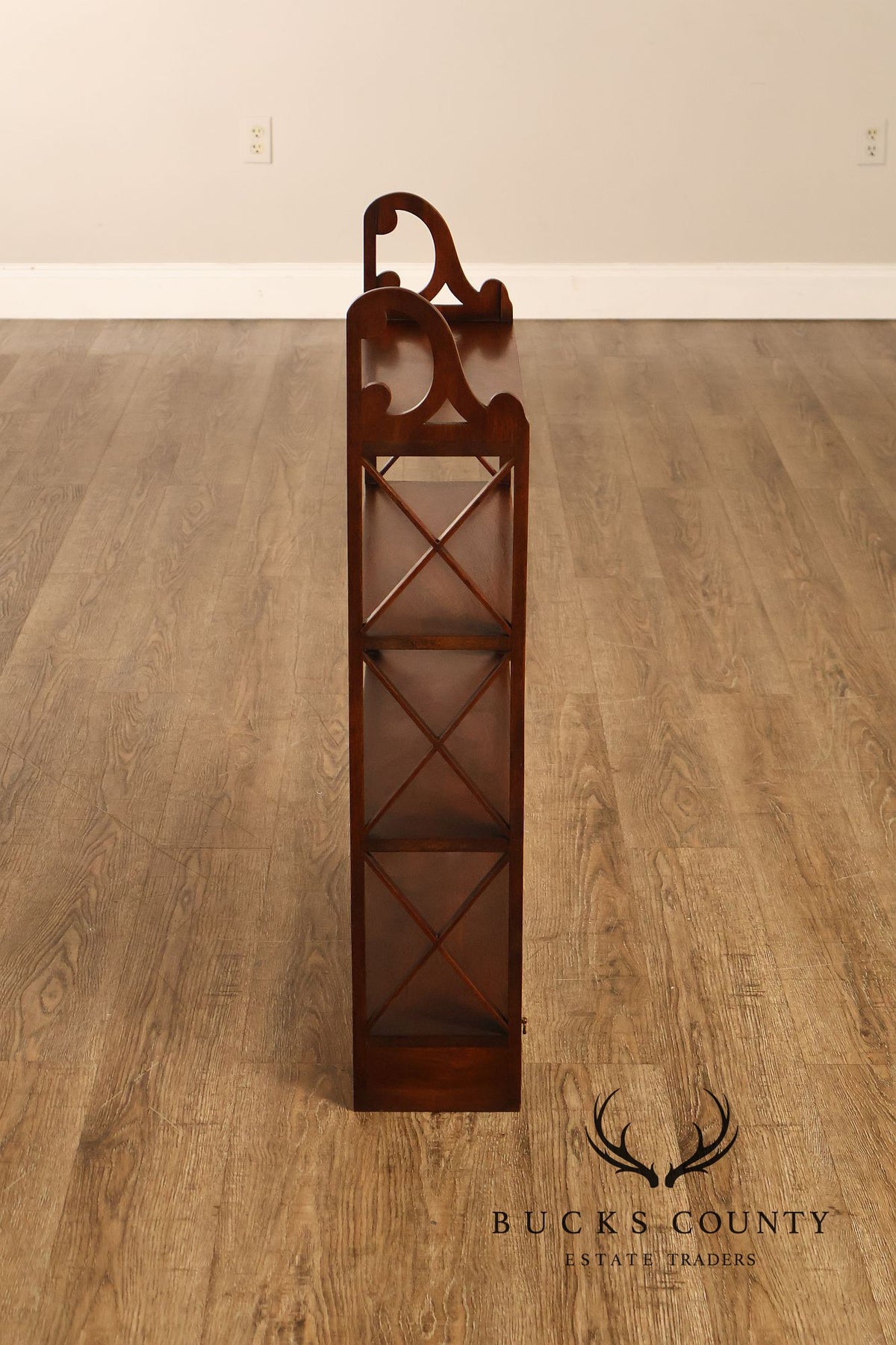 Kittinger Williamsburg Adaptation Mahogany Hanging Wall Shelf
