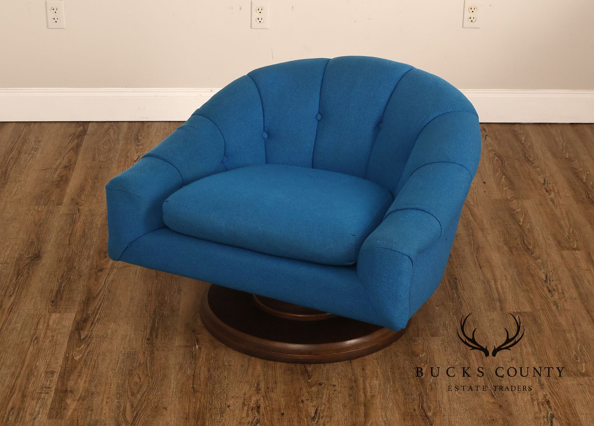 Schnadig Mid Century Modern Blue Upholstered Swivel Lounge Chair