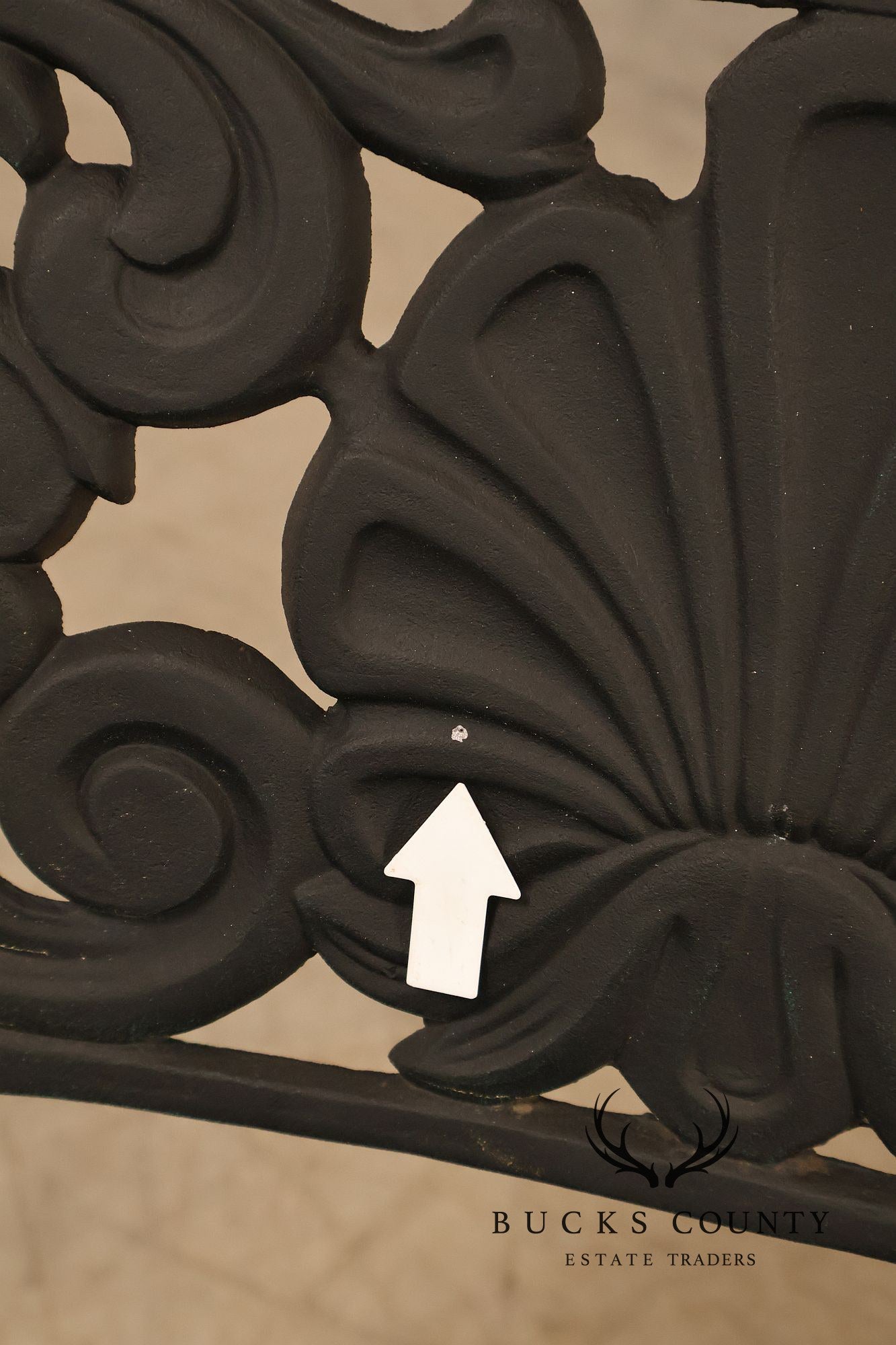 Cast Aluminum Outdoor Dining Set With Pierced Decoration