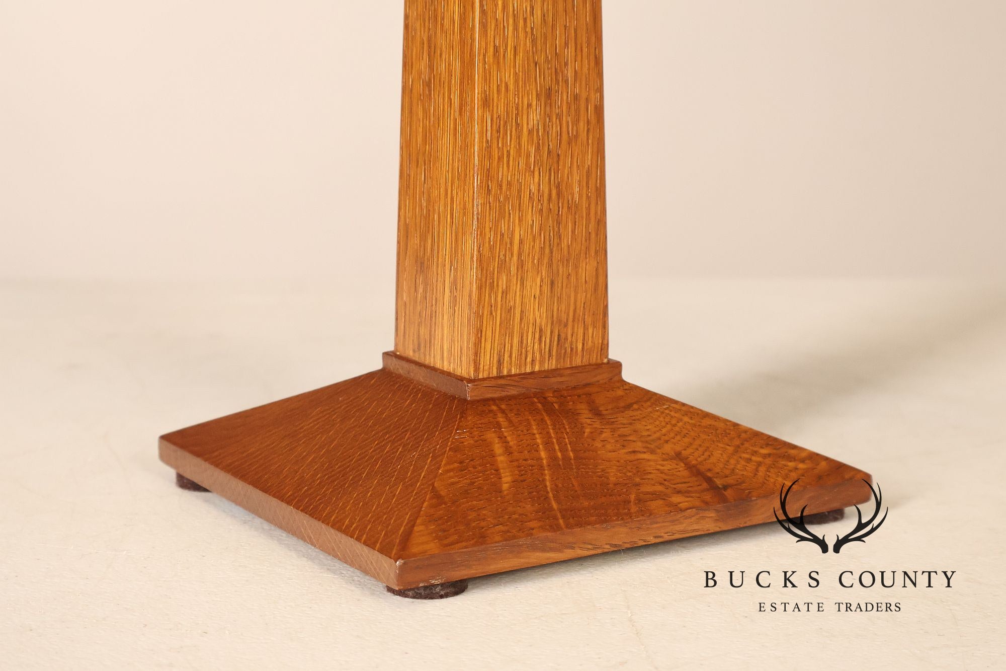 Stickley Mission Collection Oak Table Lamp with Art Glass Shade