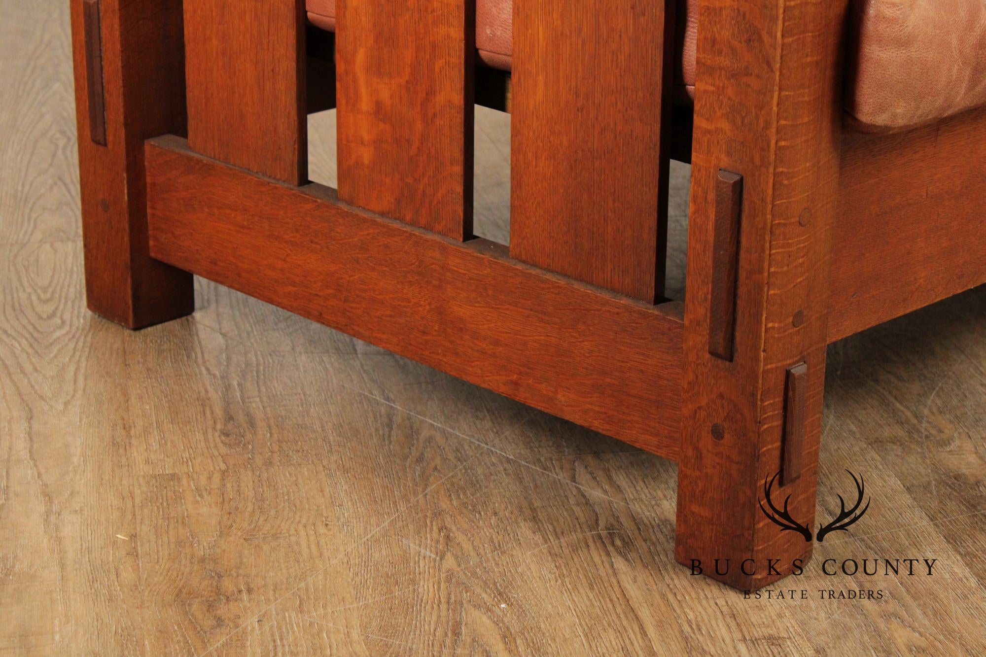 Gustav Stickley Antique Mission Oak and Leather Even-Arm Settle Sofa