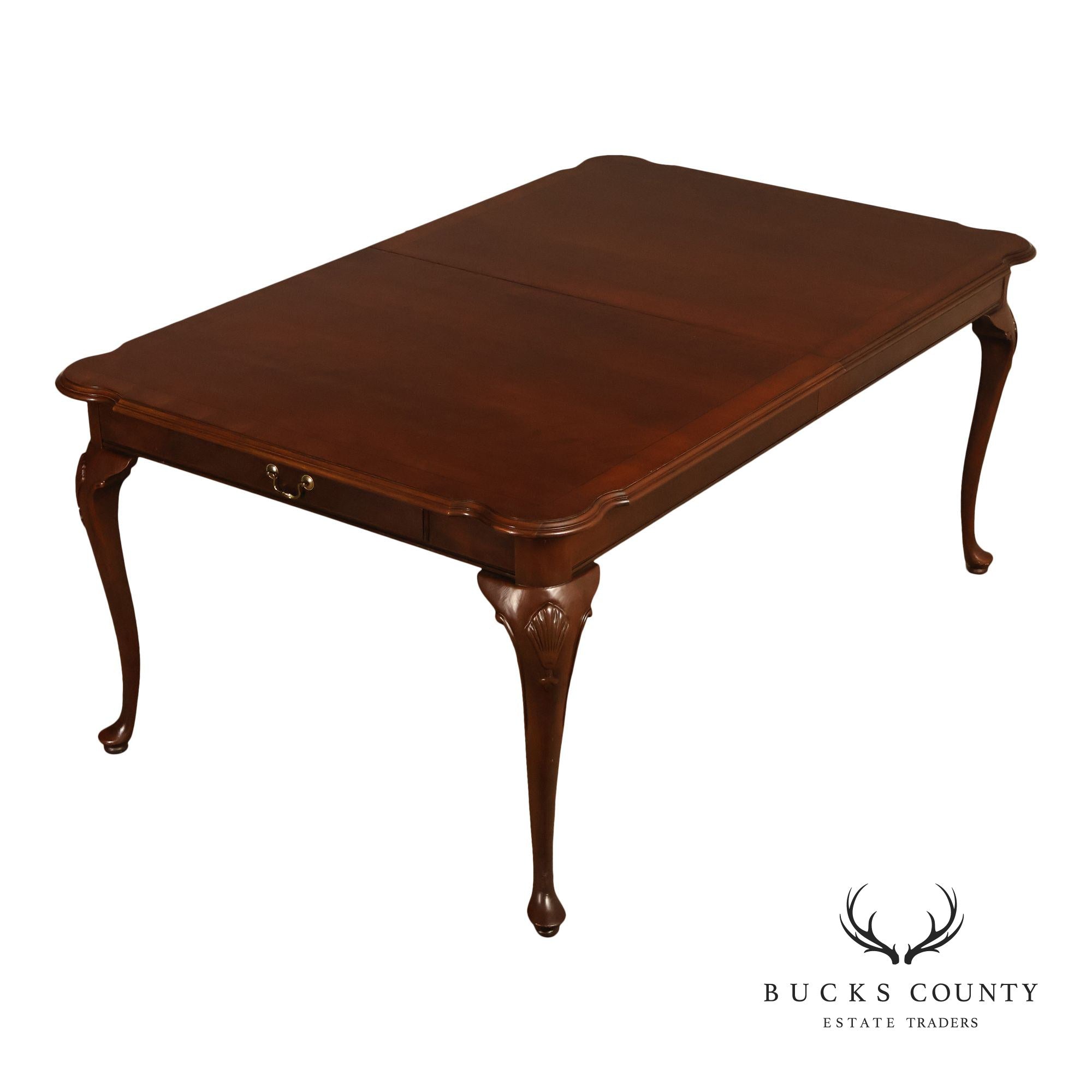 Ethan Allen Queen Anne Style Expandable Cherry Dining Table
